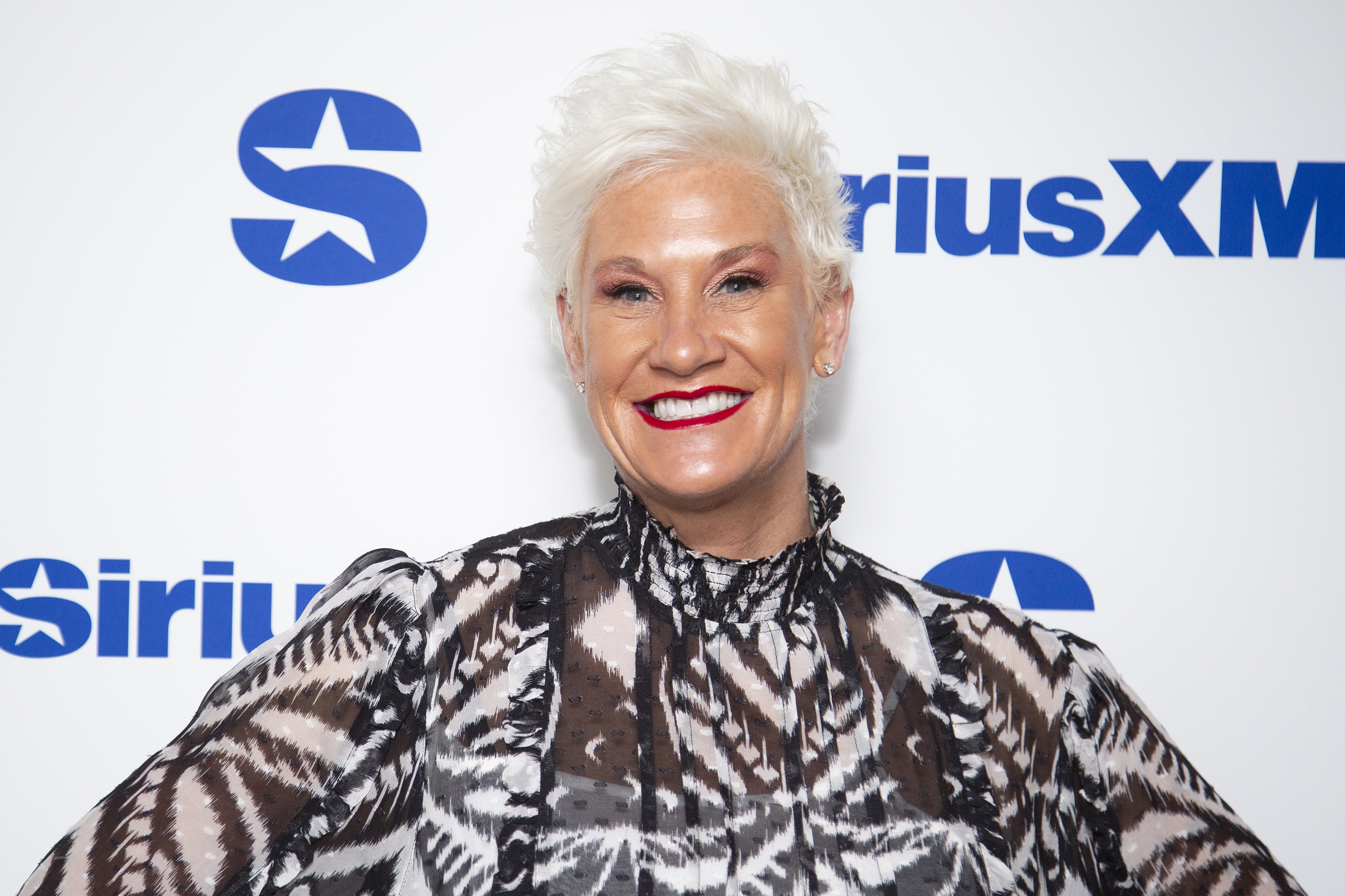 Anne Burrell visite les studios SiriusXM le 16 octobre 2024 à New York. | Source : Getty Images