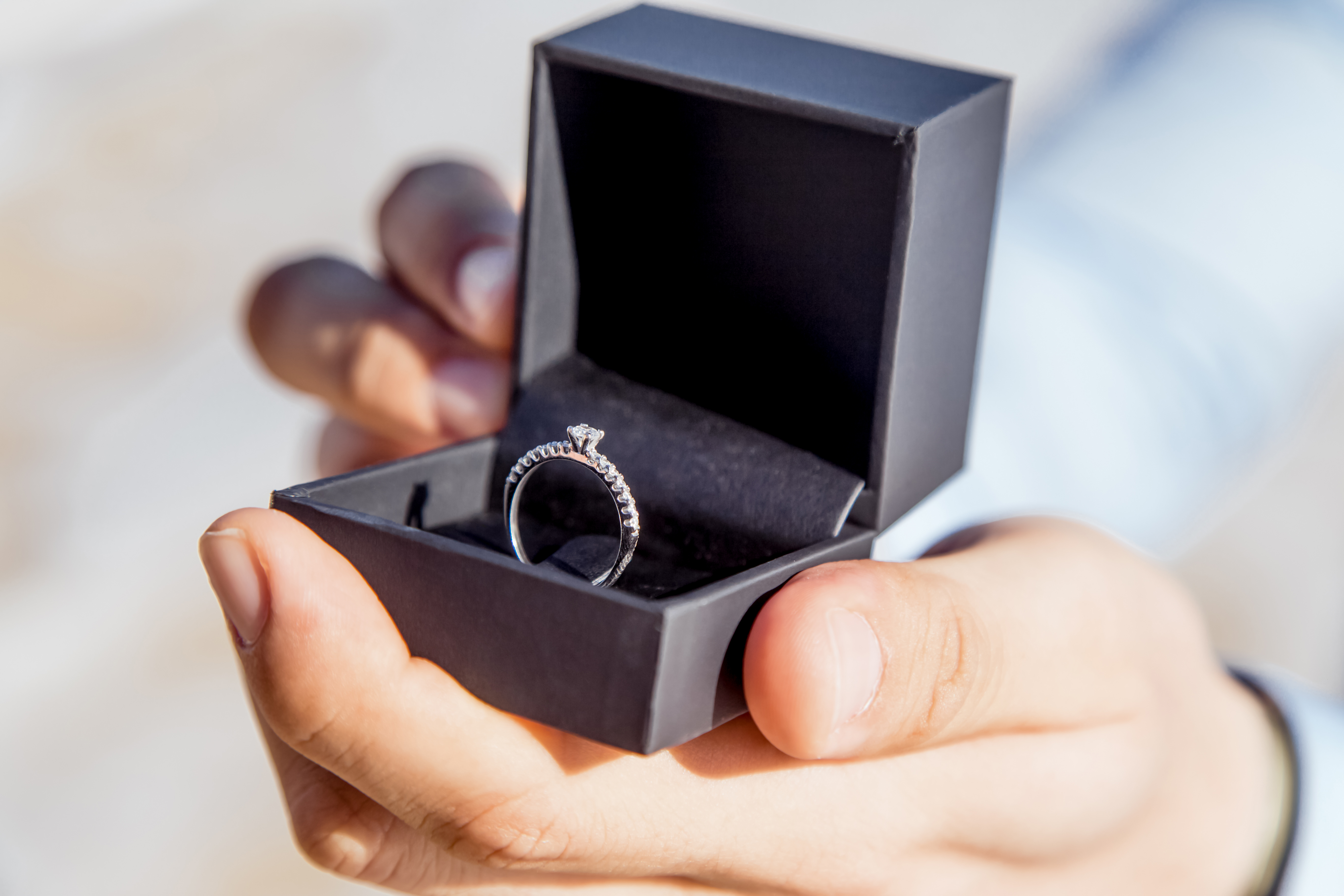 Une bague de fiançailles | Source : Shutterstock