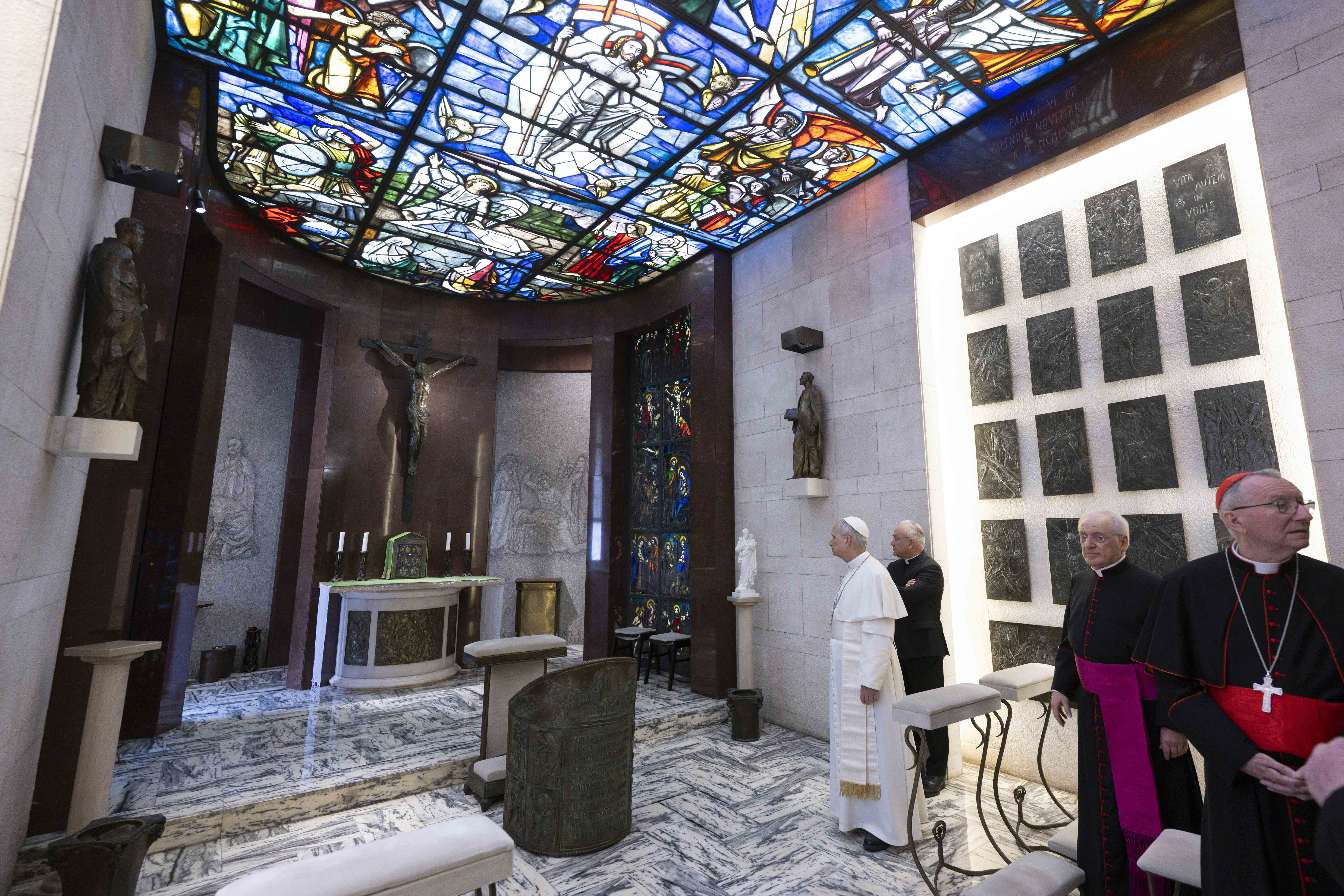 Le pape Léon XIV visitant l'appartement papal au palais apostolique, le 12 mai 2025, dans la Cité du Vatican. | Source : Getty Images