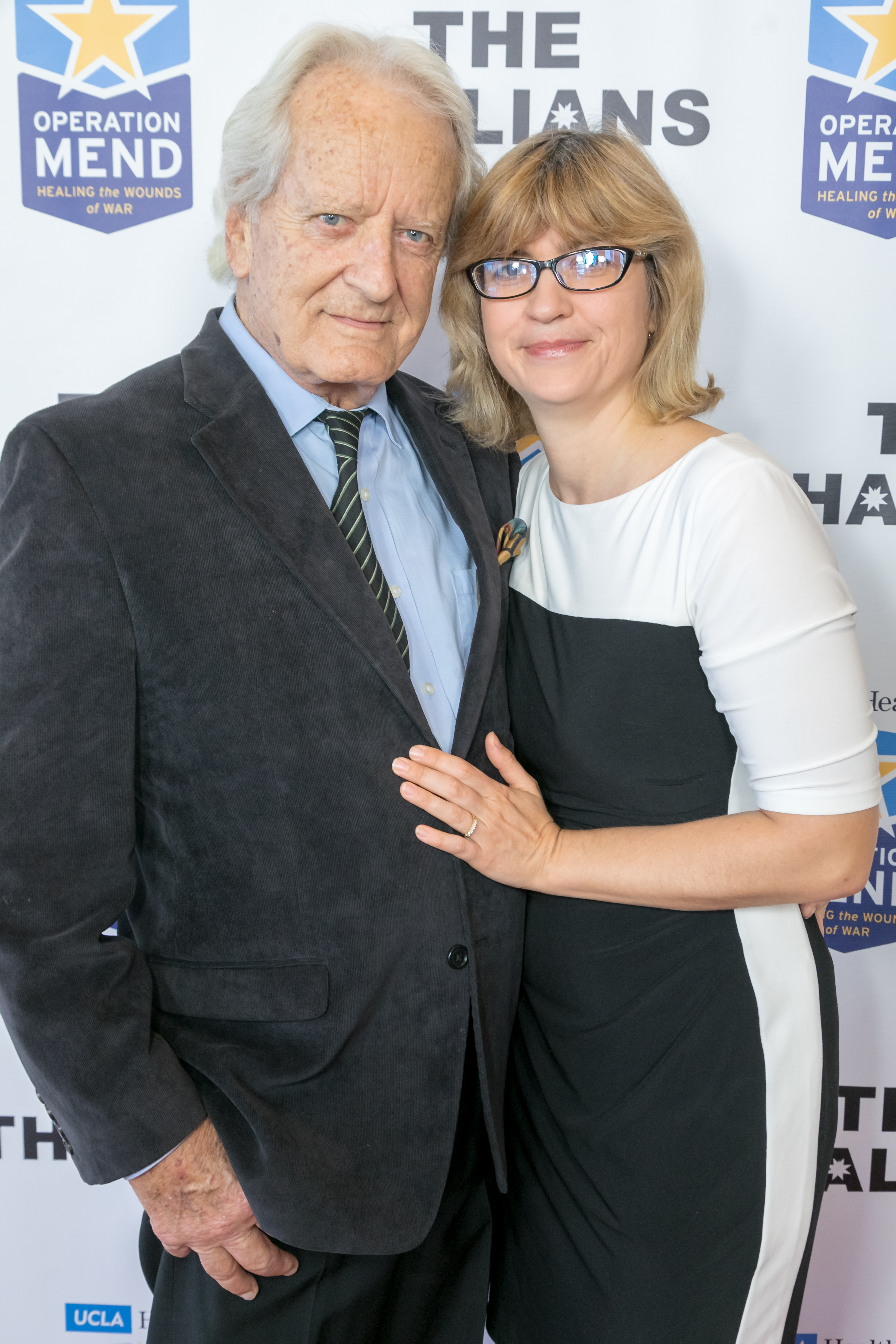 Nicolas Coster et Elena Borodulina Coster assistent à la soirée The Thalians : Hollywood for Mental Health Presidents Club Party à Los Angeles, en Californie, le 18 février 2018. | Source : Getty Images