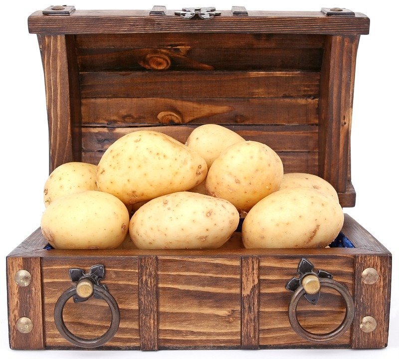 Une boîte de pommes de terre | Pixabay