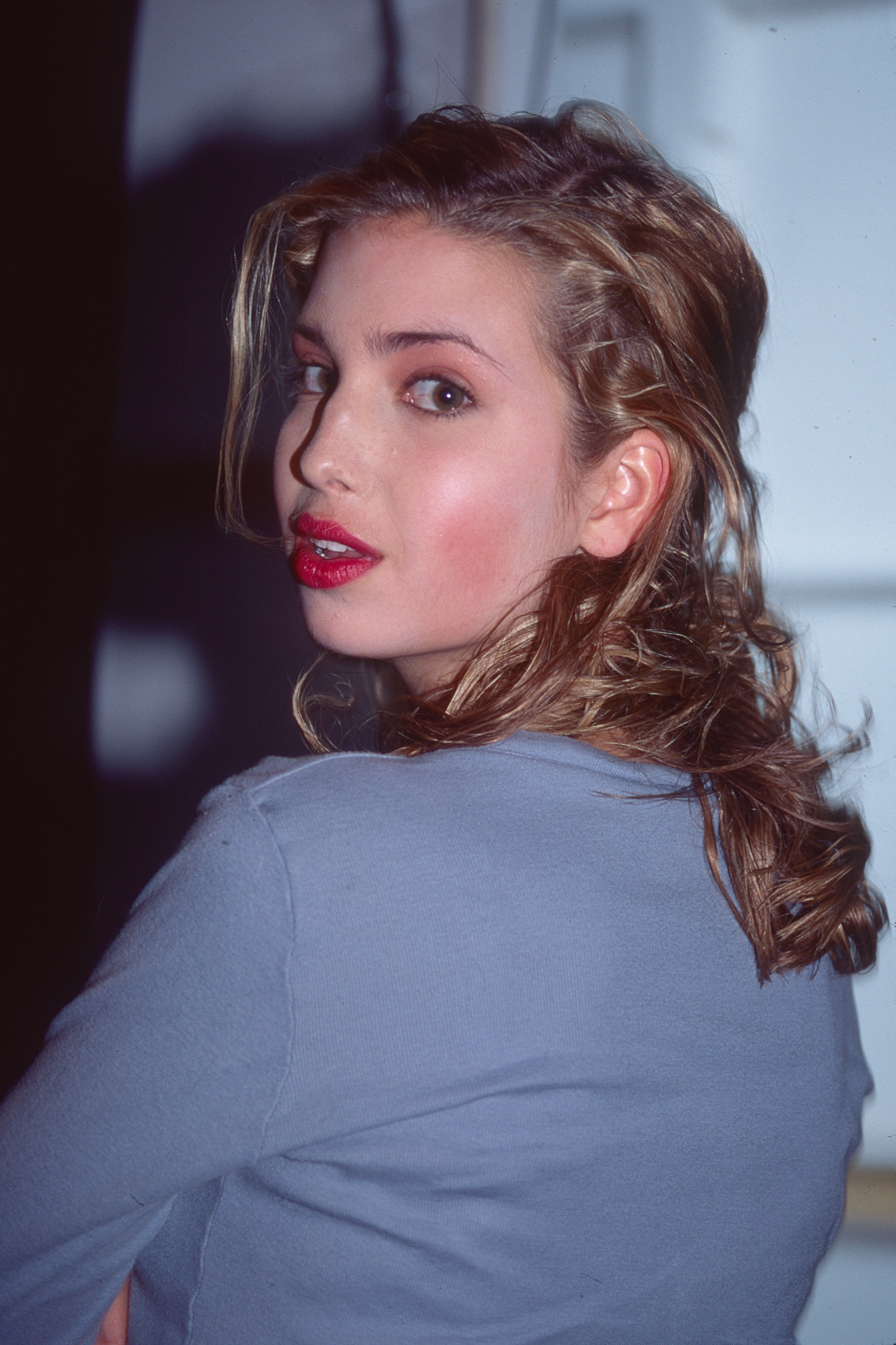 Ivanka Trump se prépare à défiler pour le défilé de printemps de Jill Stuart, le 1er septembre 1997, à New York. | Source : Getty Images