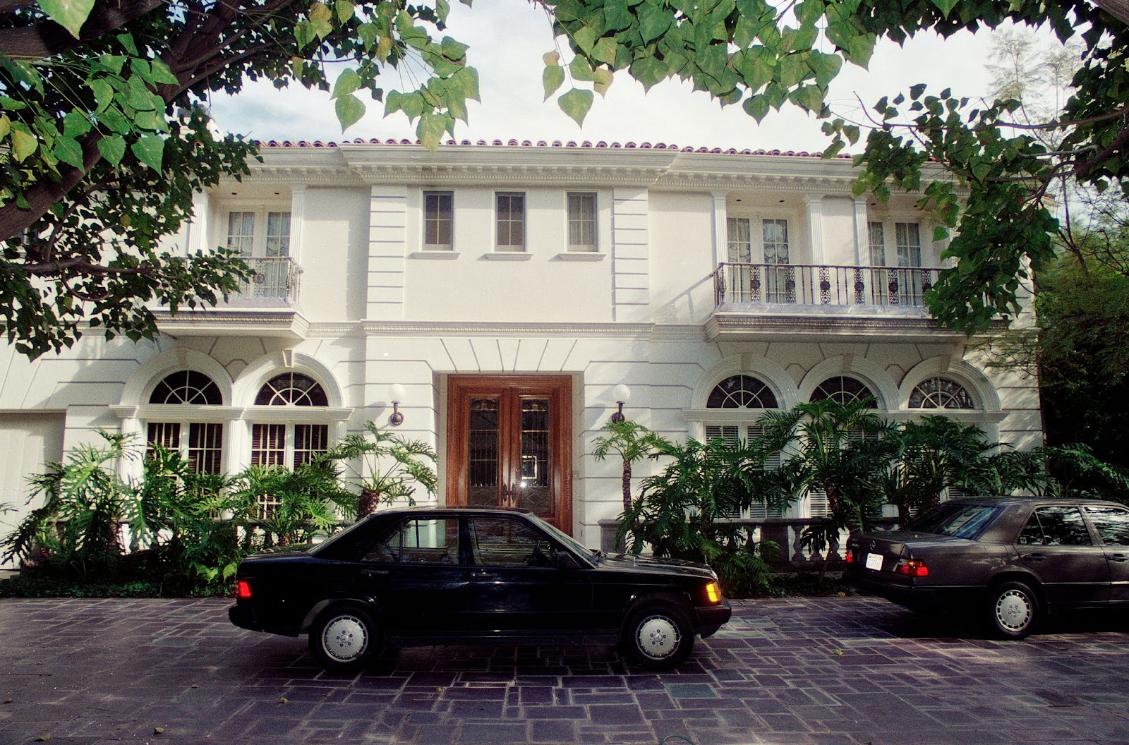 La maison où José et Kitty Menendez ont été tués par leurs deux fils, Lyle et Erik Menendez. | Source : Getty Images