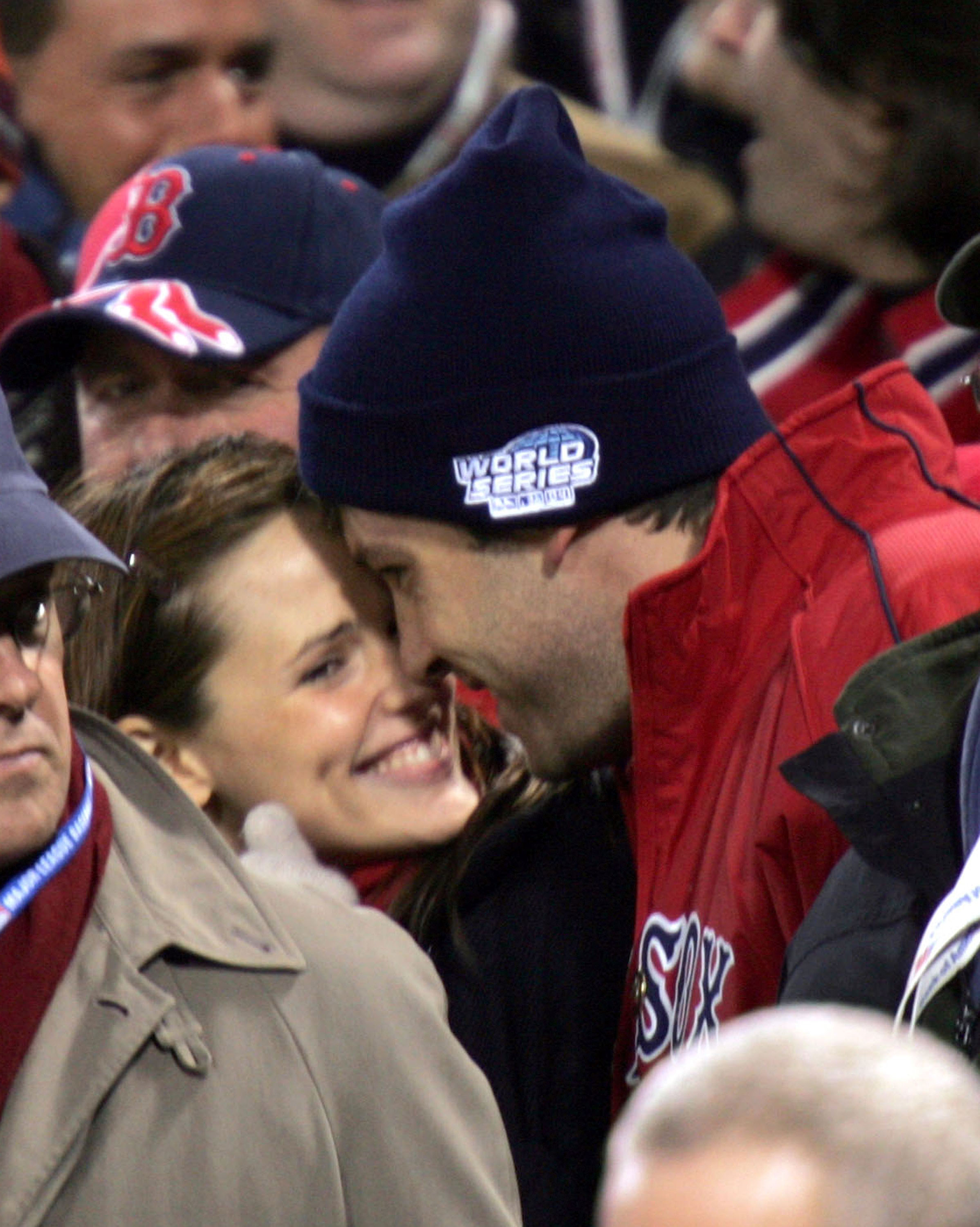 L'ancien couple lors du premier match des World Series 2004 au Fenway Park le 23 octobre 2004 | Source : Getty Images