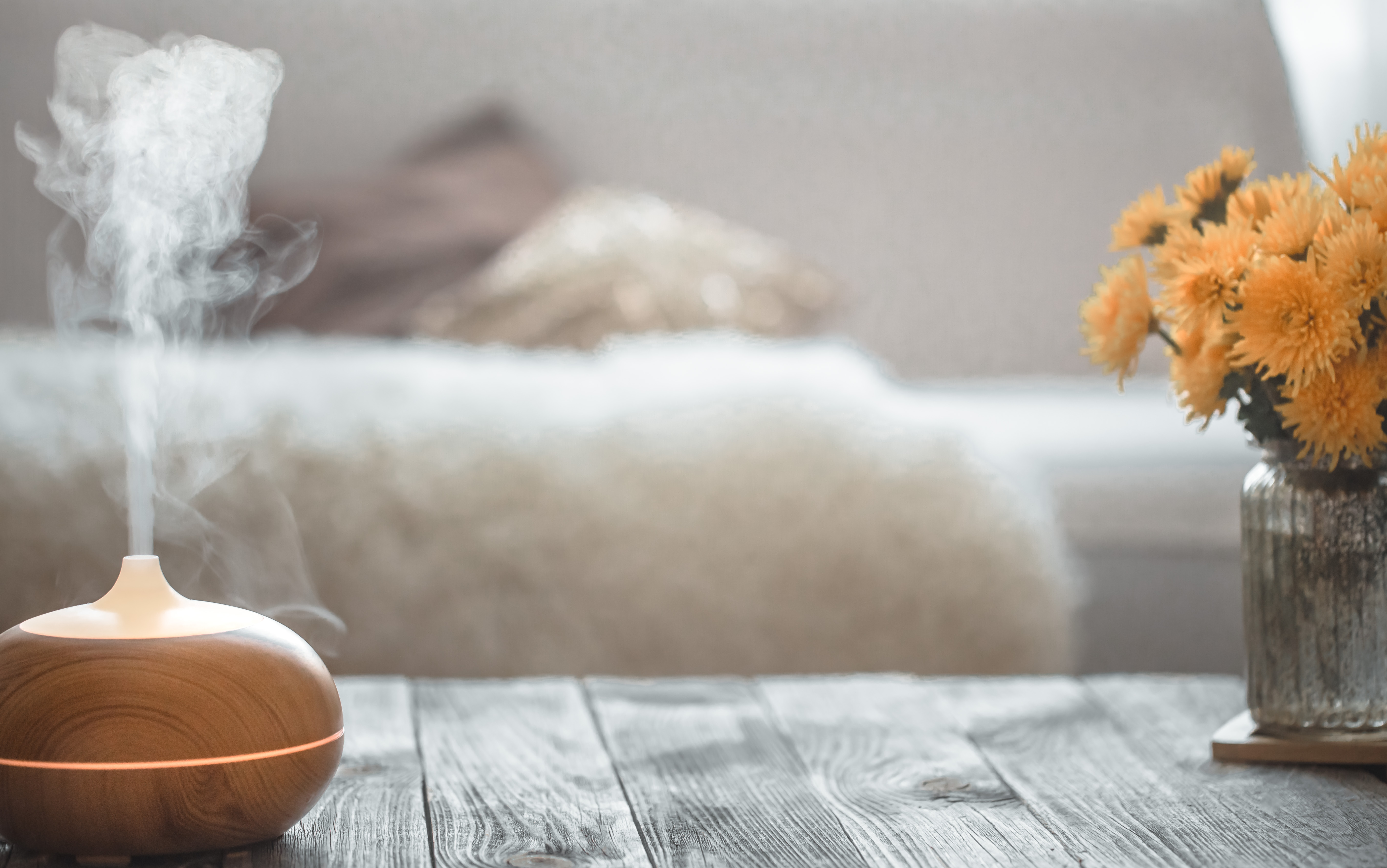 Diffuseur dans la chambre à coucher | Source : Freepik