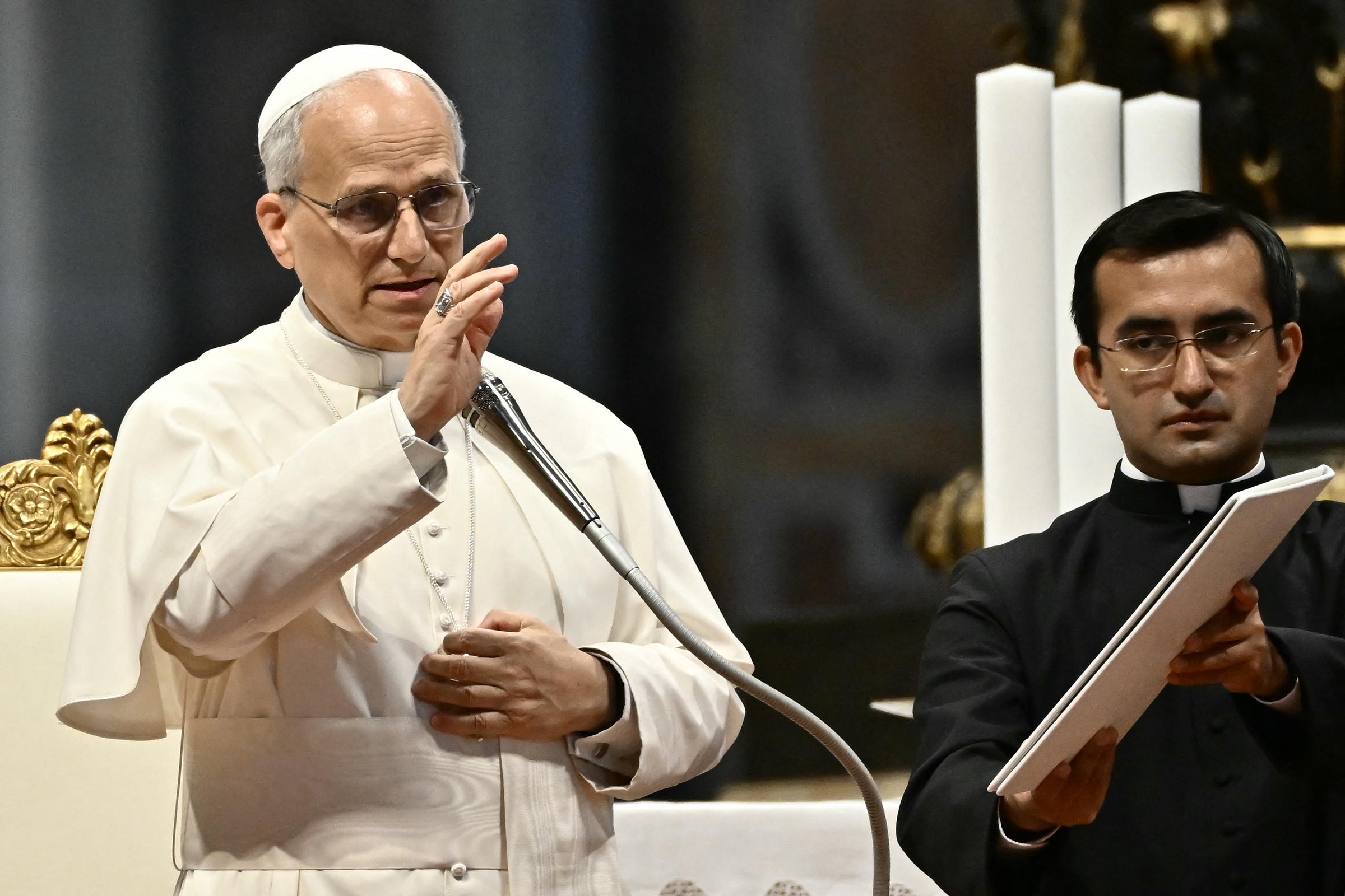 Le pape Léon XIV dirige une audience jubilaire le 14 juin 2025 à la basilique Saint-Pierre au Vatican | Source : Getty Images