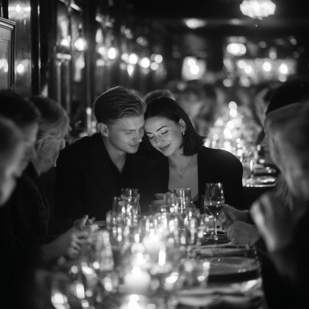 Un couple a l'air heureux lors d'une fête | Source : Midjourney