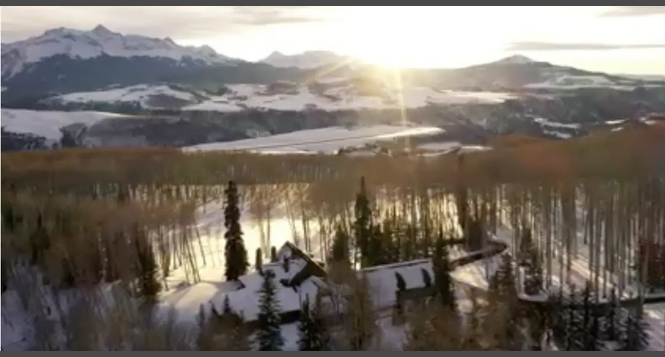 Le ranch de Tom Cruise à Telluride, dans le Colorado, d'après une vidéo datée du 10 octobre 2021. | Source : Facebook.com/LIVSIR
