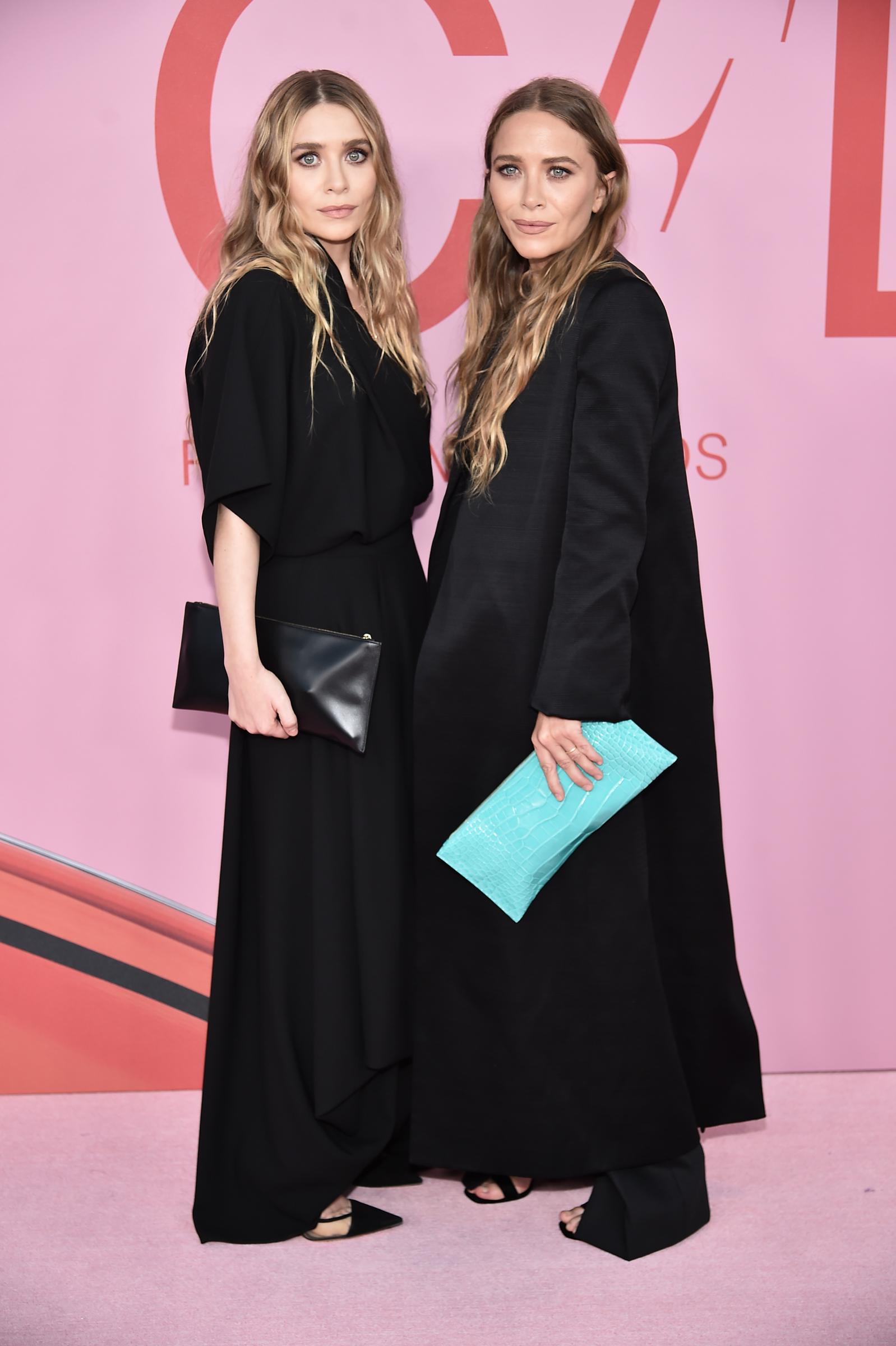 Ashley et Mary-Kate Olsen aux CFDA Fashion Awards à New York le 3 juin 2019 | Source : Getty Images