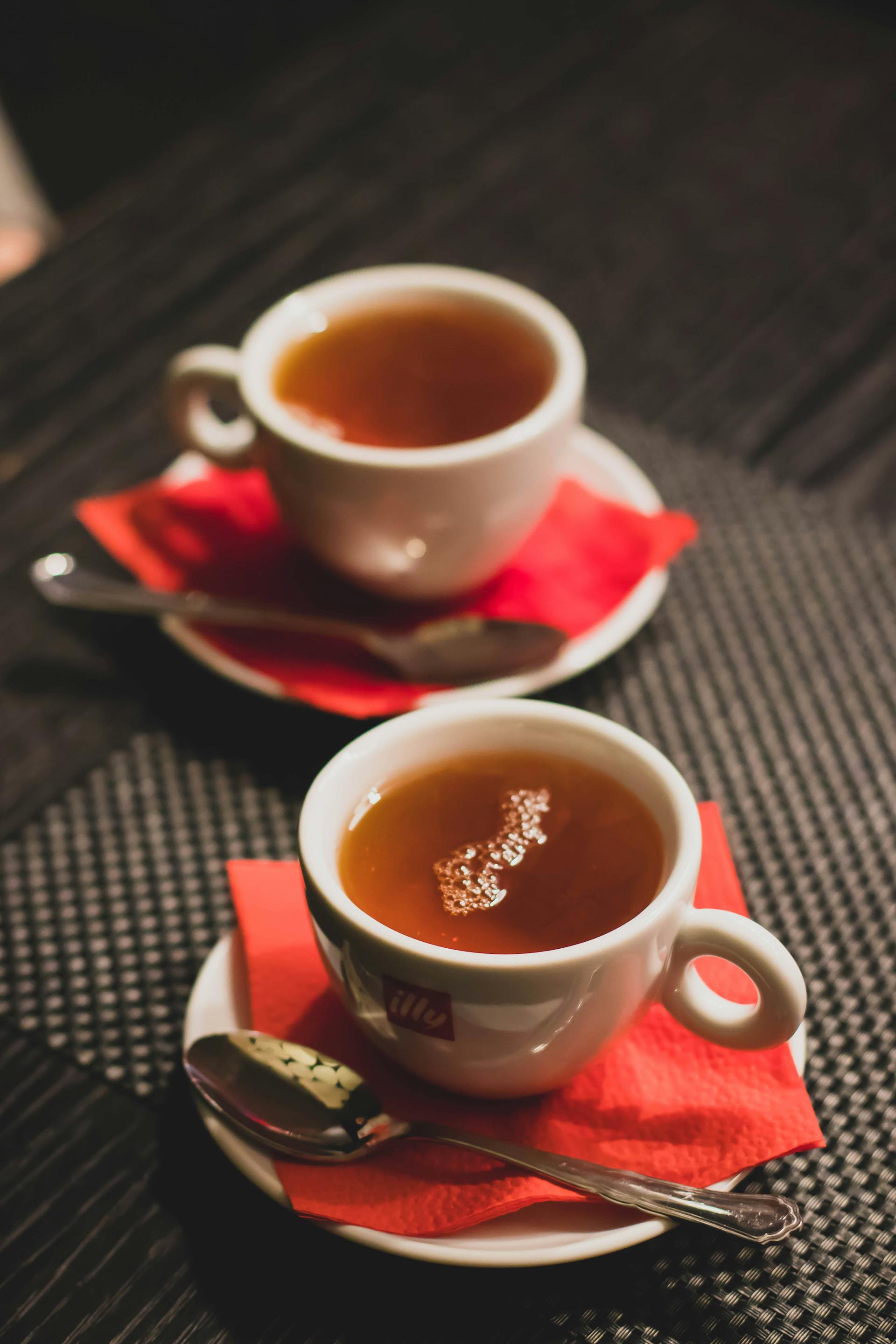 Deux tasses de thé | Source : Pexels