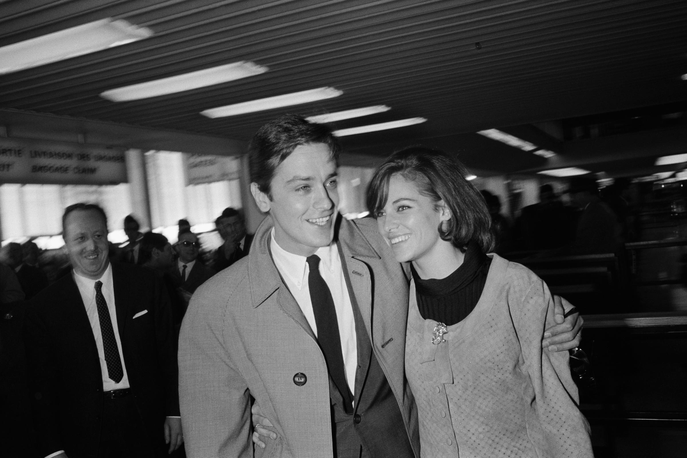 Alain et Nathalie Delon, vers 1965. | Source : Getty Images