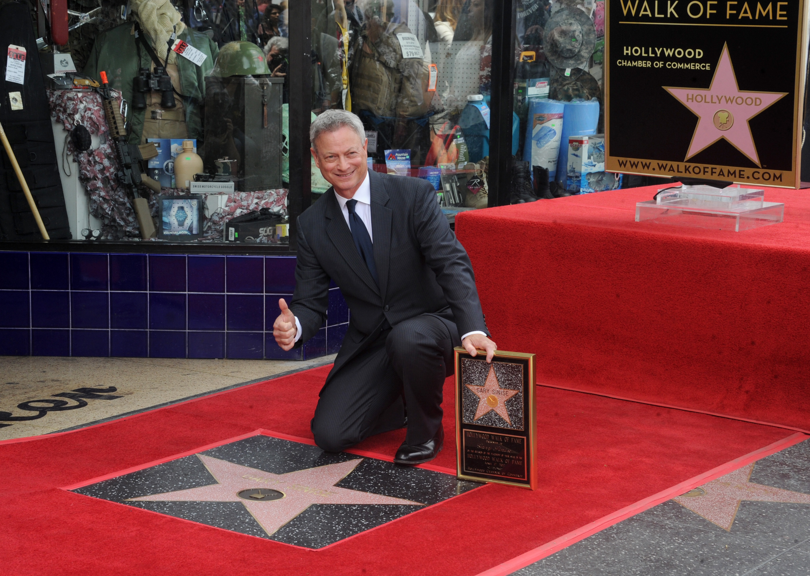 Gary Sinise honoré d'une étoile sur le Hollywood Walk Of Fame à Hollywood, en Californie, le 17 avril 2017. | Source : Getty Images