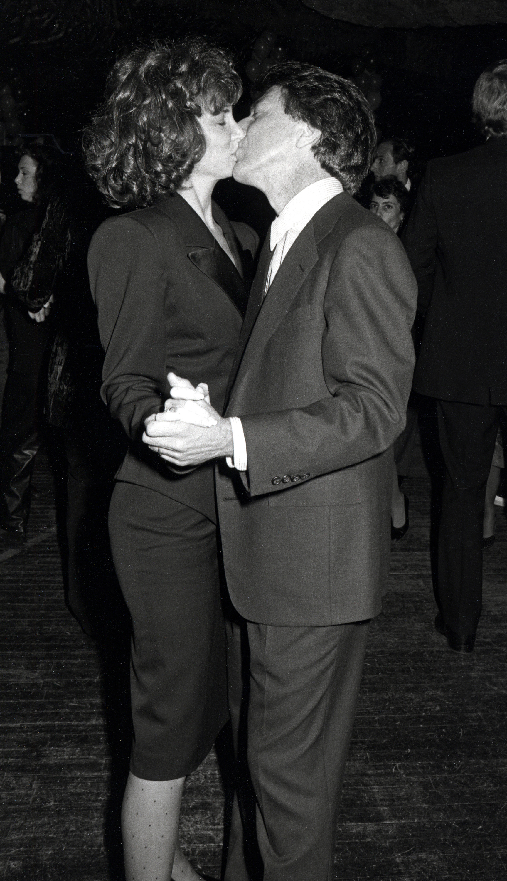 La femme et l'acteur lors de la Smile Party à New York le 24 novembre 1986. | Source : Getty Images