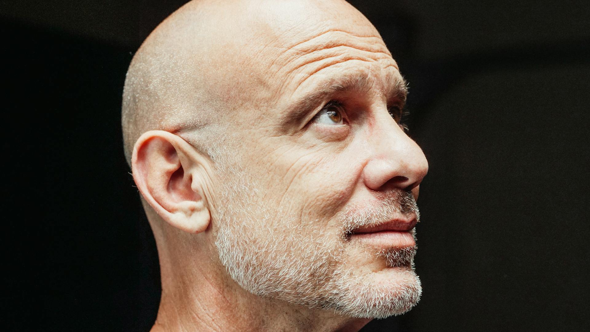 Un homme mélancolique | Source : Pexels