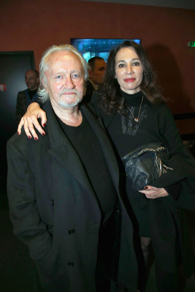 Niels Arestrup et sa femme Isabelle Le Nouvel assistent au spectacle "Laurent Gerra - Sans Moderation" à L'Olympia le 26 décembre 2017 à Paris, France. | Source : Getty Images