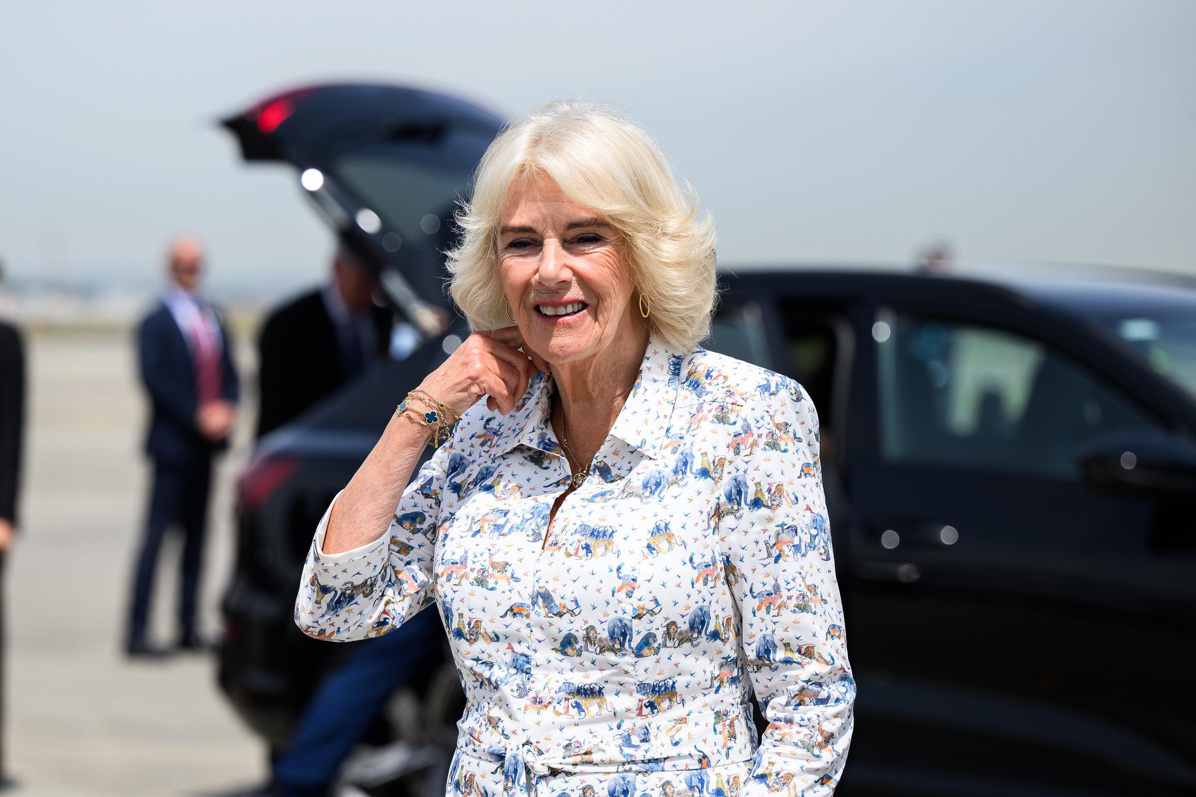 La reine Camilla à l'aéroport Kingsford Smith de Sydney, le 23 octobre 2024, à Sydney, en Australie. | Source : Getty Images