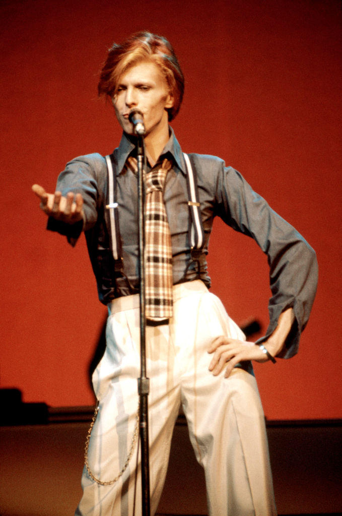 David BOWIE, en concert sur scène lors de la tournée Philly Dogs I Source : Getty Images