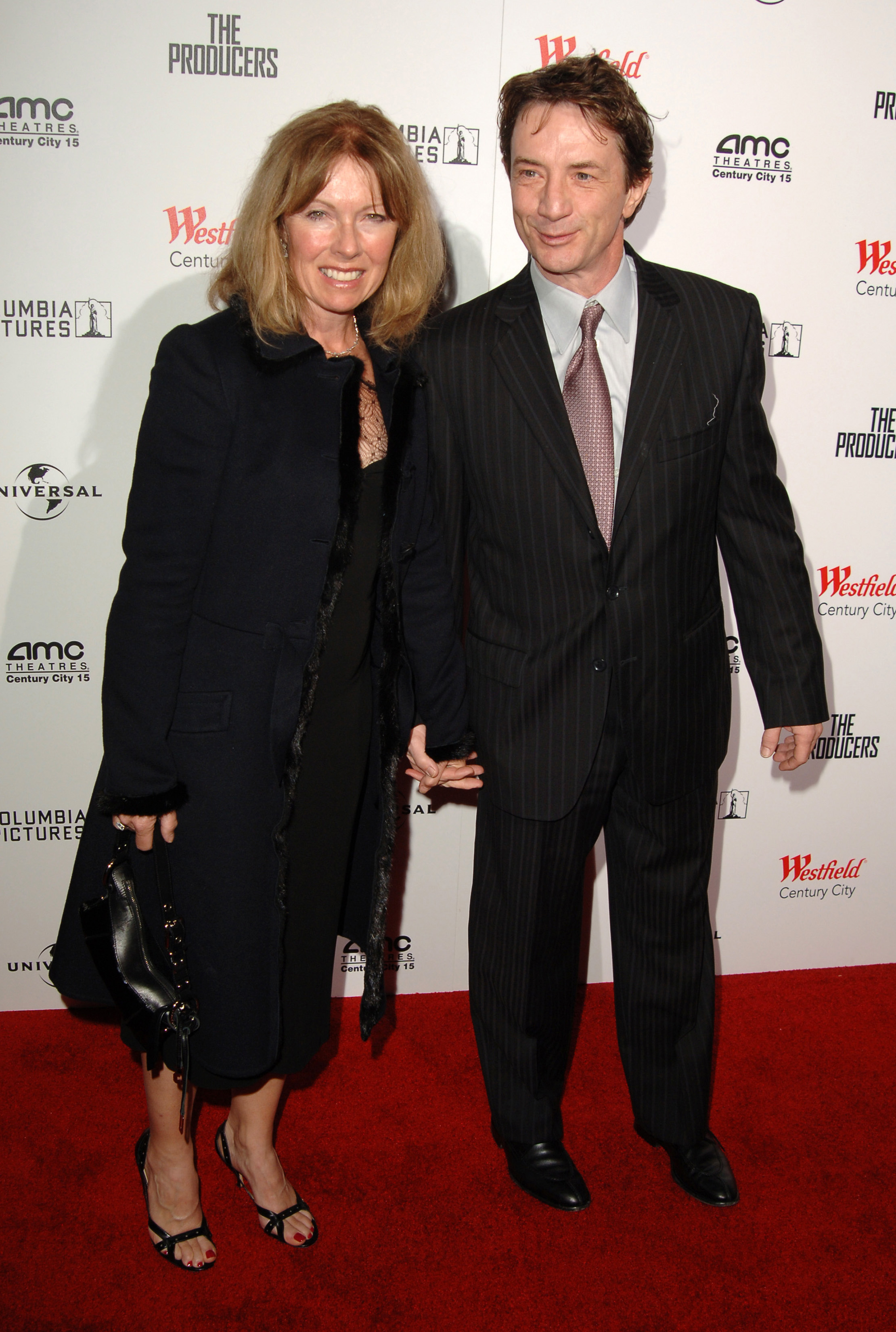 Nancy Dolman et Martin Short à la première mondiale de "The Producers" d'Universal Pictures - Arrivées, le 12 décembre 2005. | Source : Getty Images