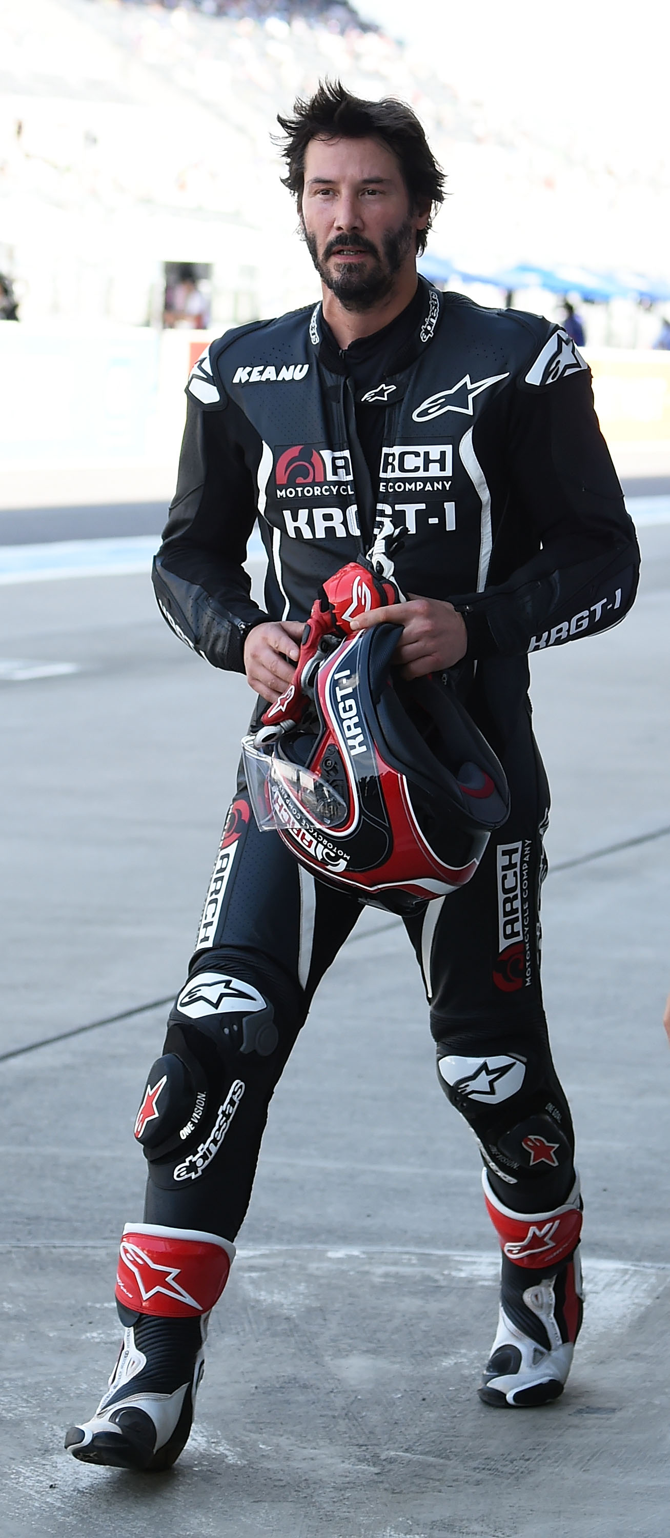 Keanu Reeves teste sa moto Arch lors des 8 heures de Suzuka sur le circuit de Suzuka au Japon, le 25 juillet 2015 | Source : Getty Images