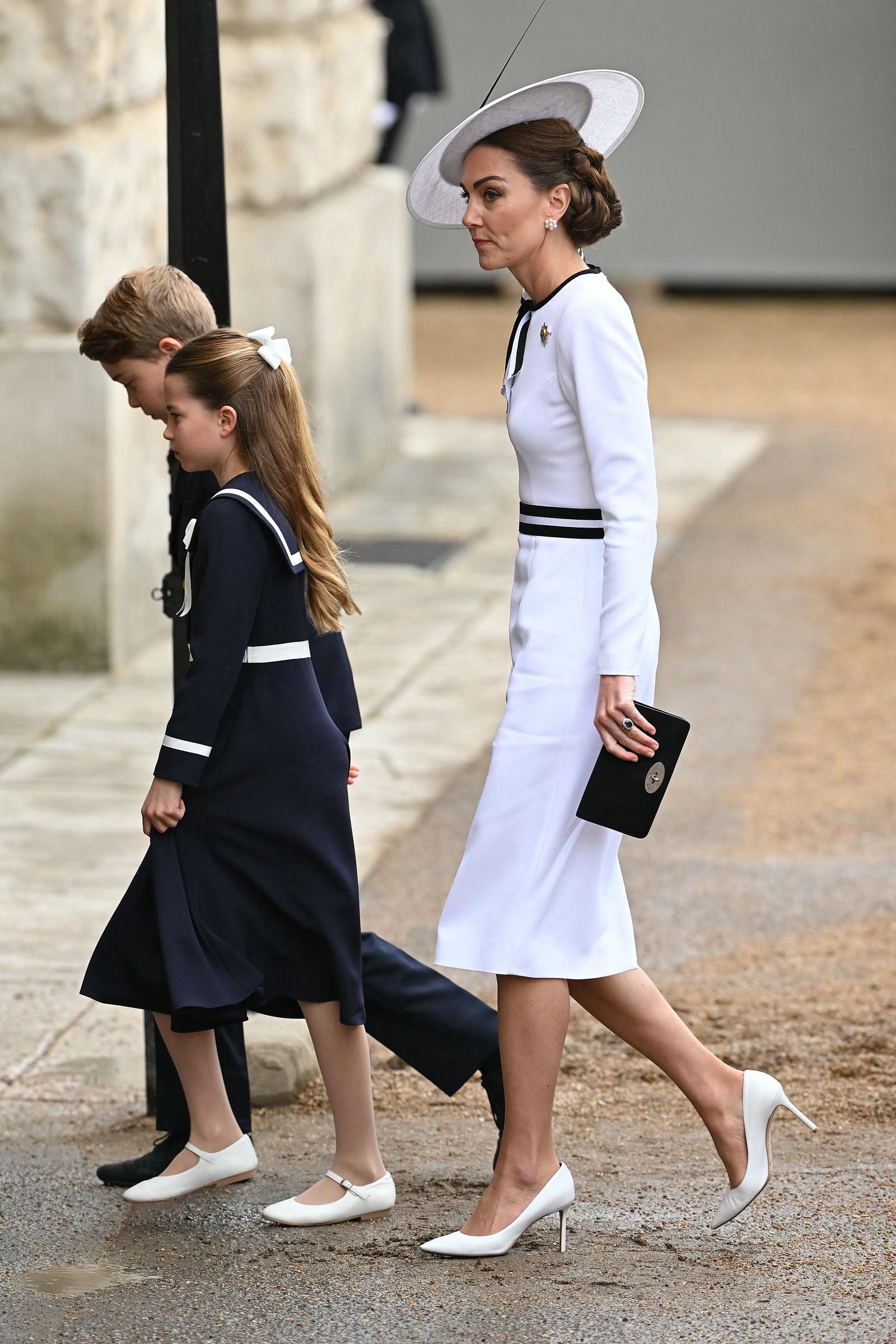 La princesse de Galles, Catherine, arrive au palais de Buckingham avant le défilé de l'anniversaire du roi "Trooping the Colour" à Londres le 15 juin 2024 | Source : Getty Images