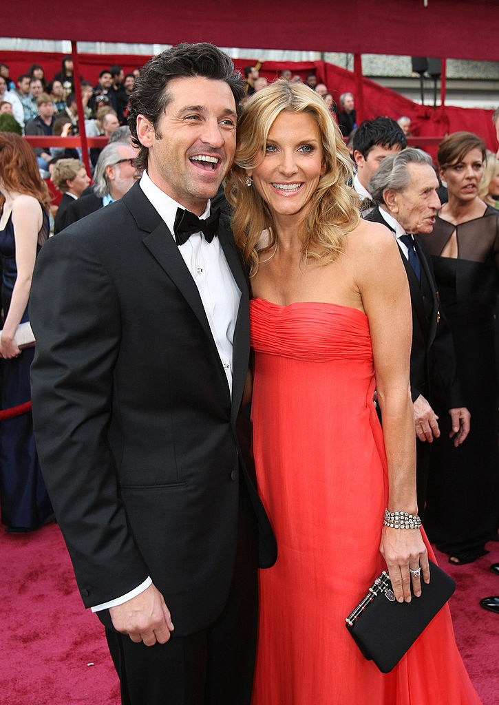 L'acteur Patrick Dempsey et son épouse Jill Fink arrivent à la 80e cérémonie des Oscars au Kodak Theater à Hollywood, en Californie, le 24 février 2008 I Source : Getty Images