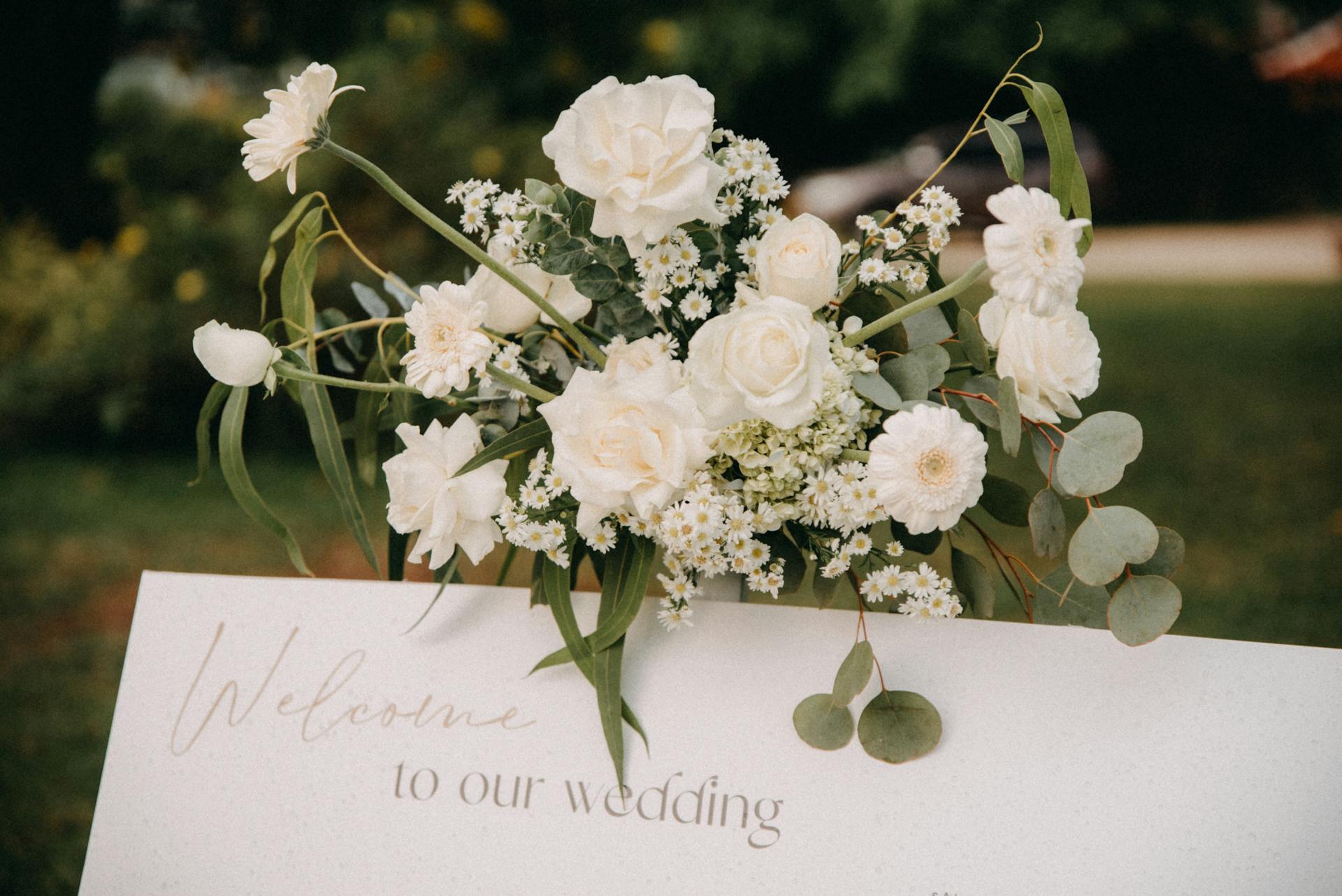 Un arrangement floral lors d'un mariage | Source : Pexels