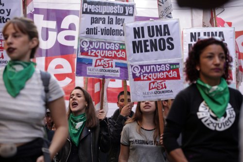 Une marche féministe organisée à Buenos Aires | Photo : Shutterstock