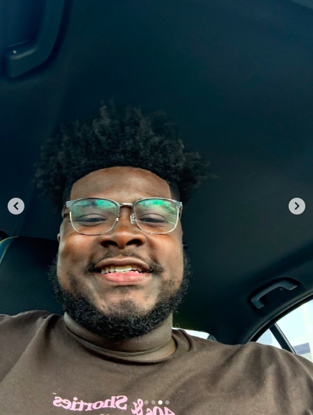 Marquay Collins souriant sur une photo, postée le 23 juillet 2025. | Source : Instagram/marquaythegoat