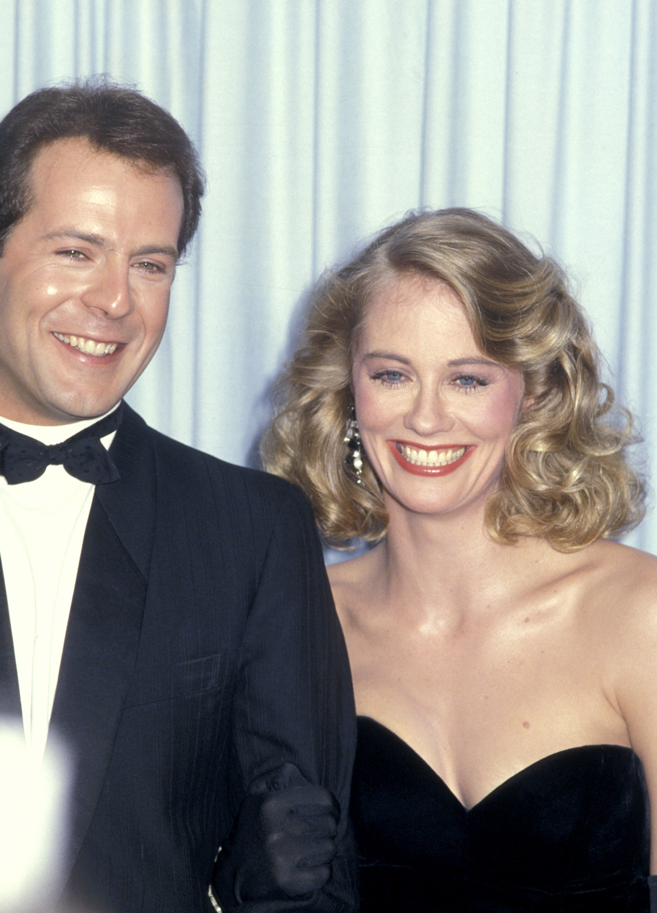 Bruce Willis et Cybill Shepherd lors de la 37e cérémonie des Emmy Awards en 1985 | Source : Getty Images