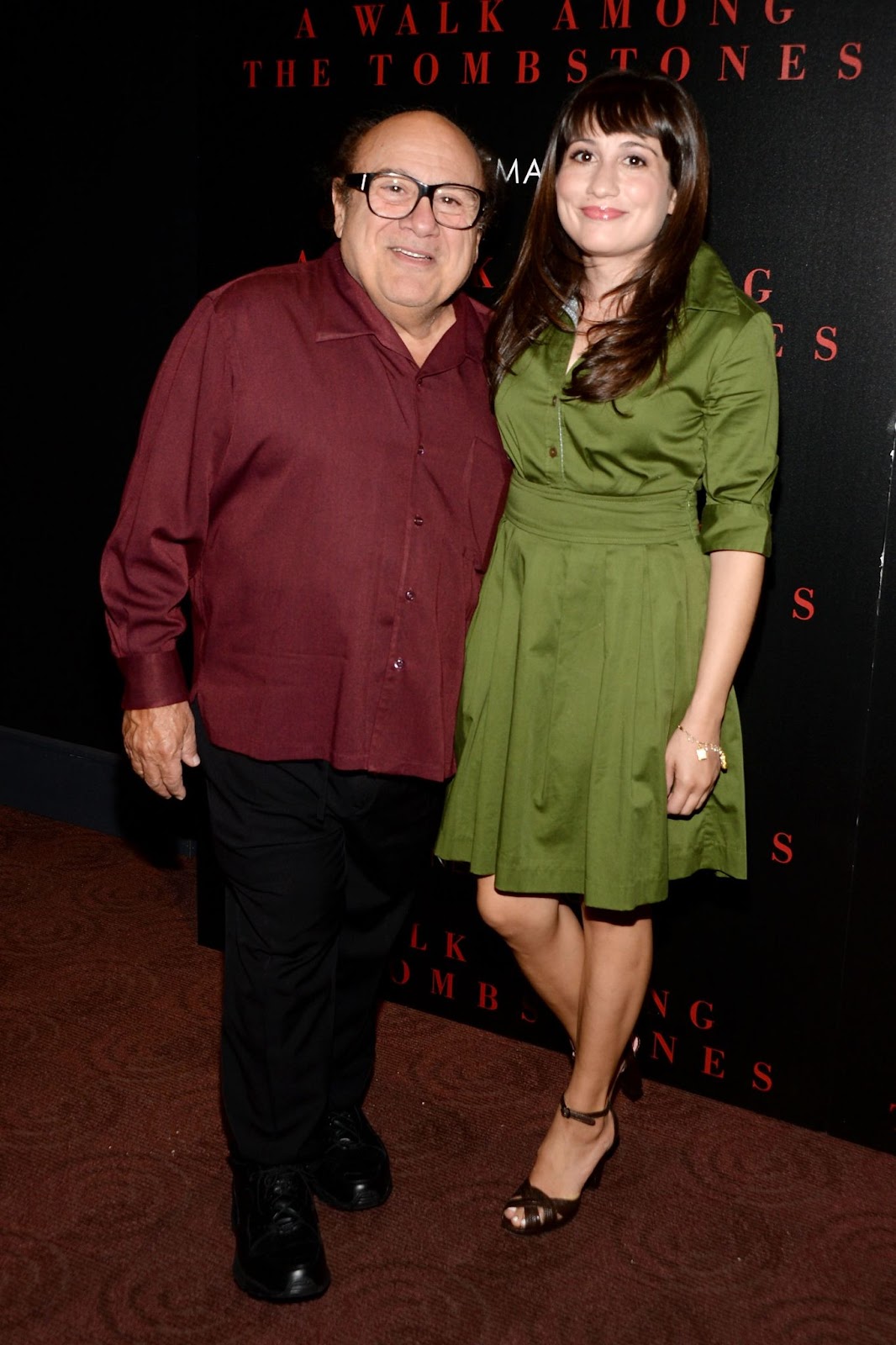 Danny et Lucy DeVito lors de la projection de "A Walk Among the Tombstones" le 17 septembre 2014, à New York. | Source : Getty Images