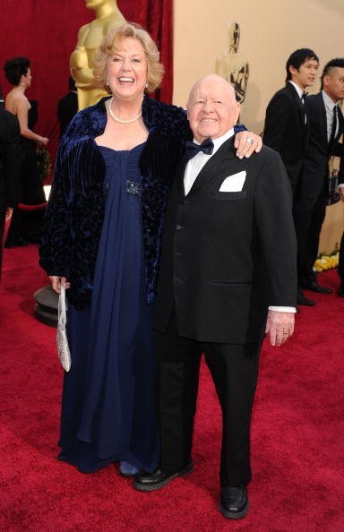 Mickey Rooney et sa femme Jan Rooney | Source : Getty Images.