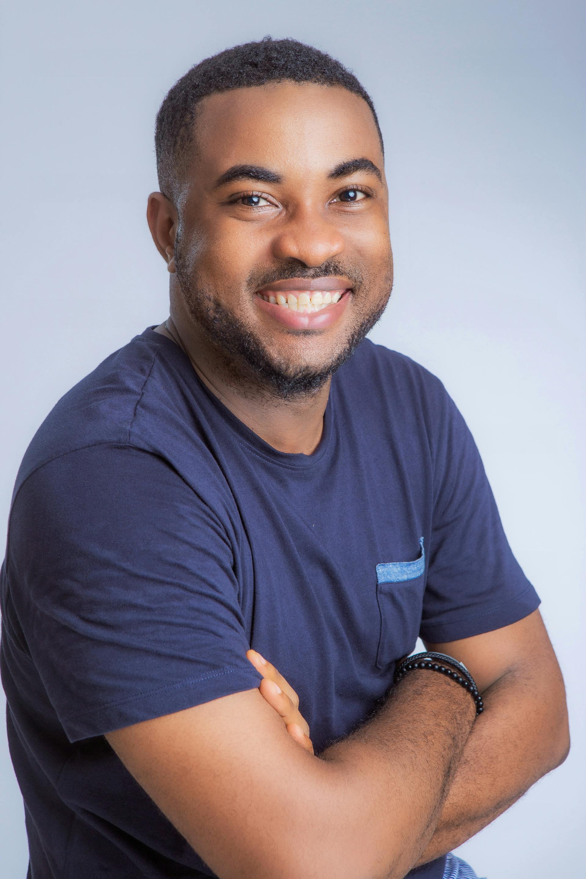 Un homme souriant | Source : Pexels