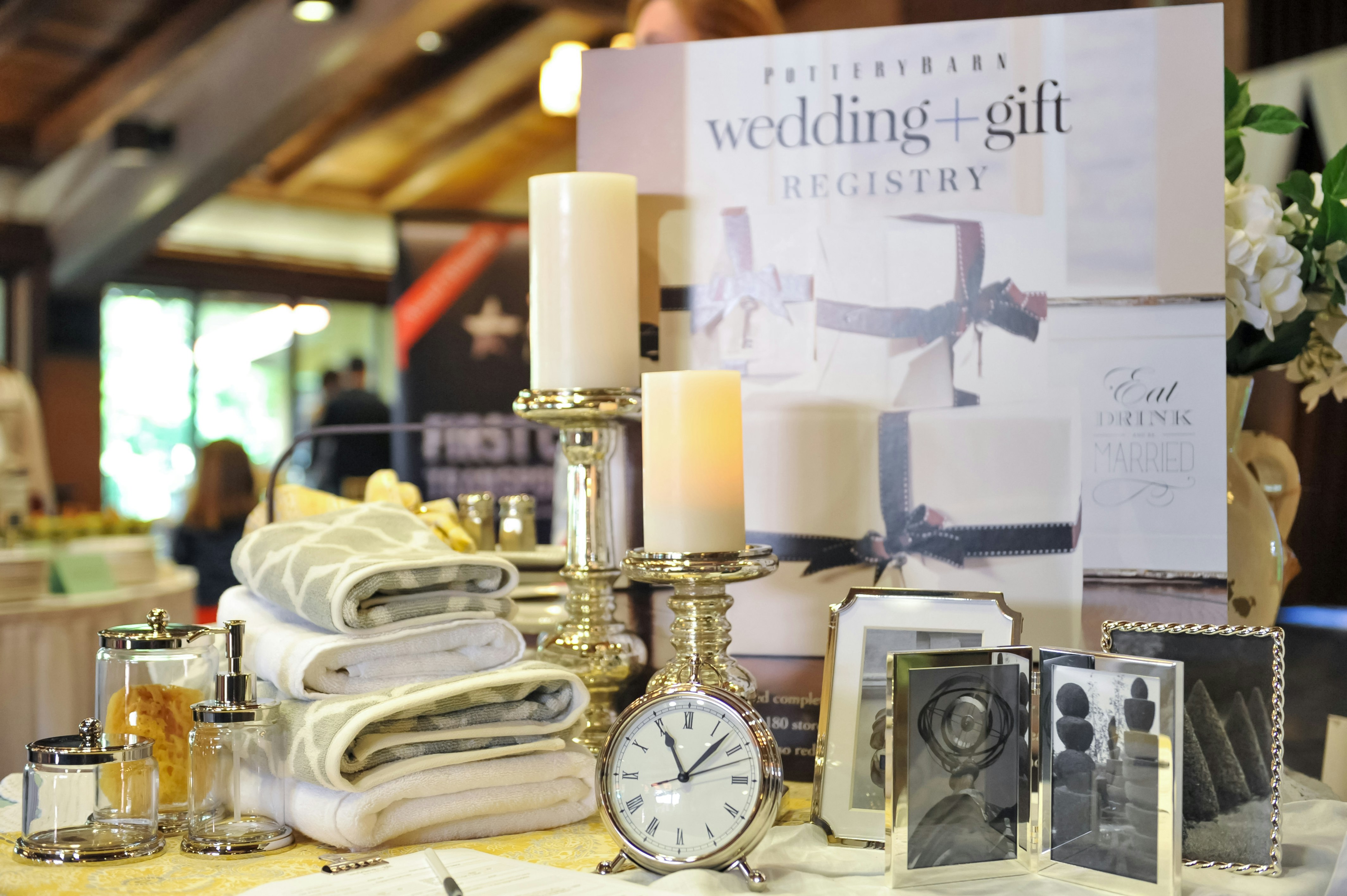 Un registre de cadeaux de mariage | Source : Unsplash