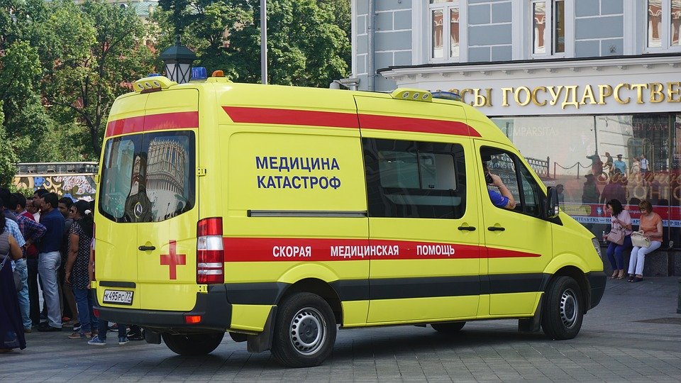 Ambulance. | Photo : Pixabay