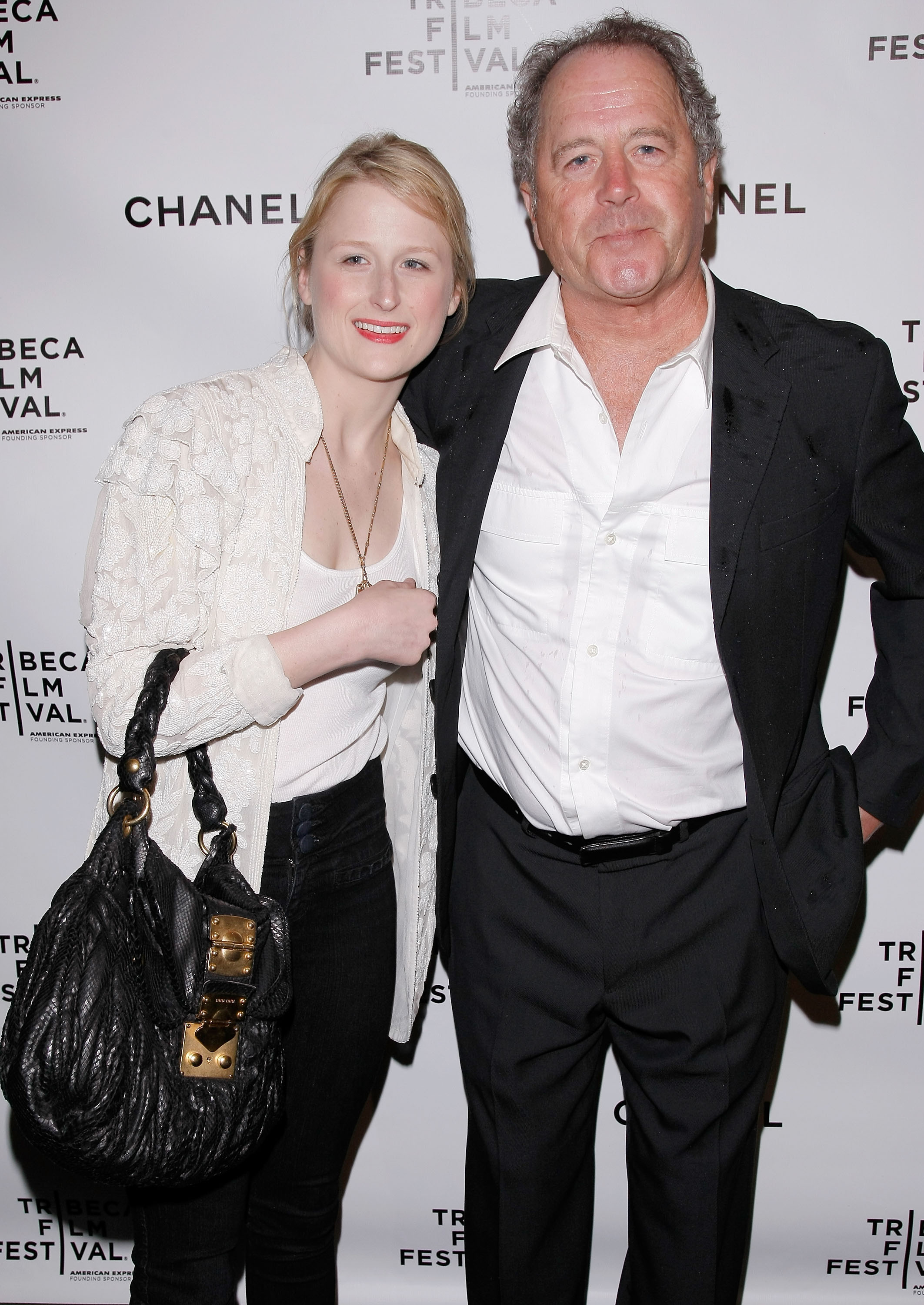 Mamie Gummer et Don Gummer assistent à la 3e soirée annuelle du dîner Chanel en l'honneur de l'artiste du festival du film de Tribeca à New York, le 28 avril 2008. | Source : Getty Images