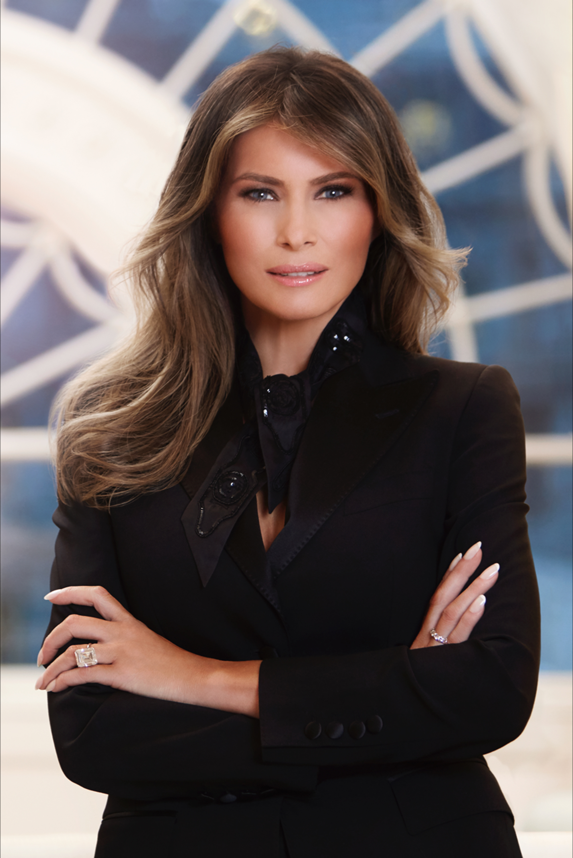 Melania Trump posant pour un portrait en tant que Première dame à la Maison Blanche en avril 2017 à Washington, D.C. | Source : Getty Images