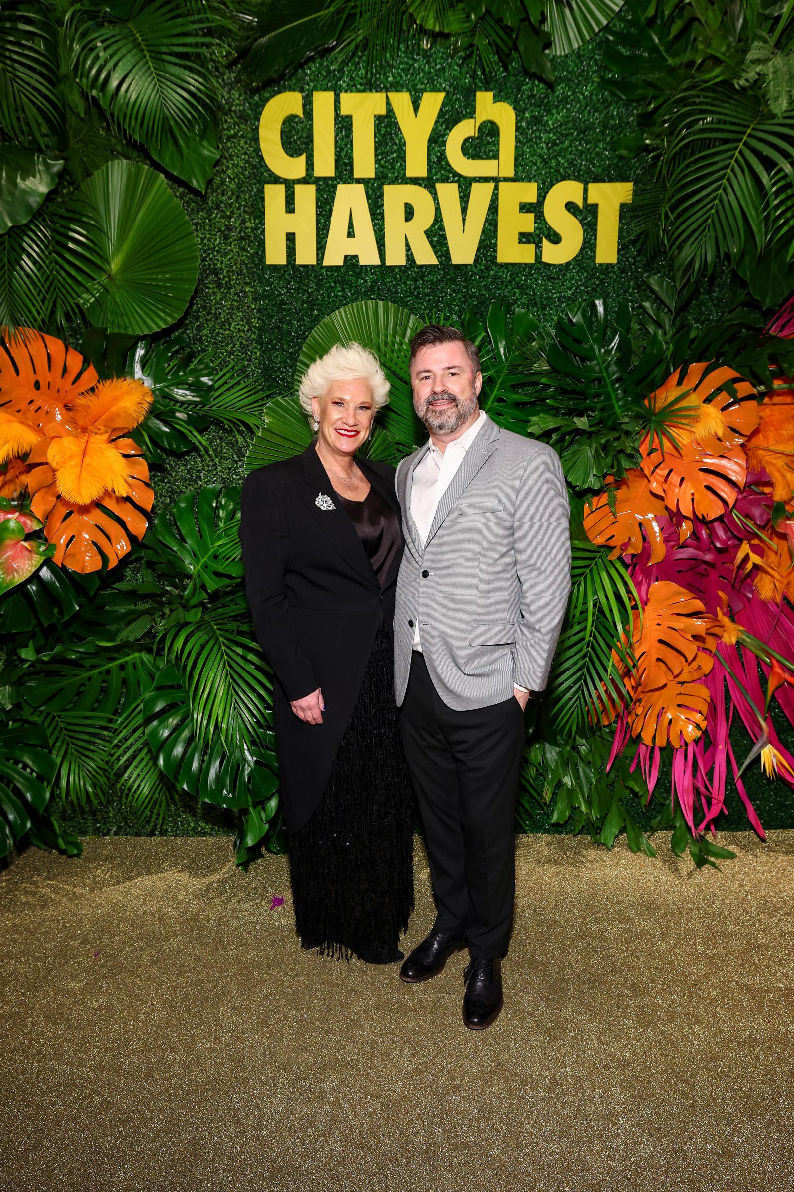 Anne Burrell et Stuart Claxton photographiés au Cipriani 42nd Street le 22 avril 2025 | Source : Getty Images