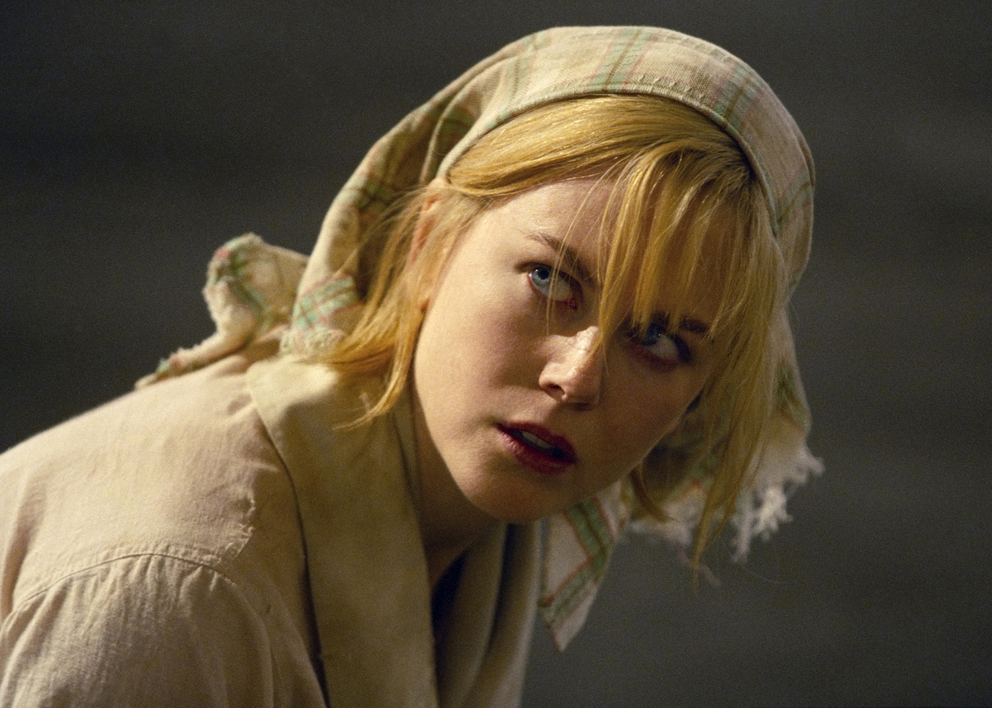Nicole Kidman dans le rôle de Grace Margaret Mulligan dans "Dogville", réalisé par Lars Von Trier à Trollhättan, Suède en 2002. | Source : Getty Images
