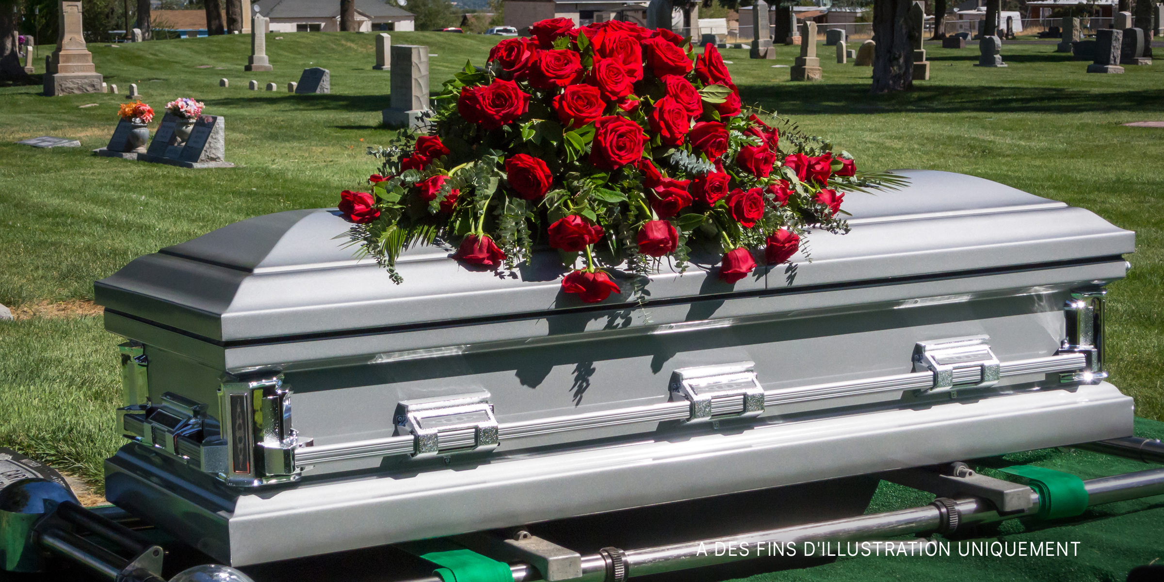 Un cercueil | Source : Shutterstock