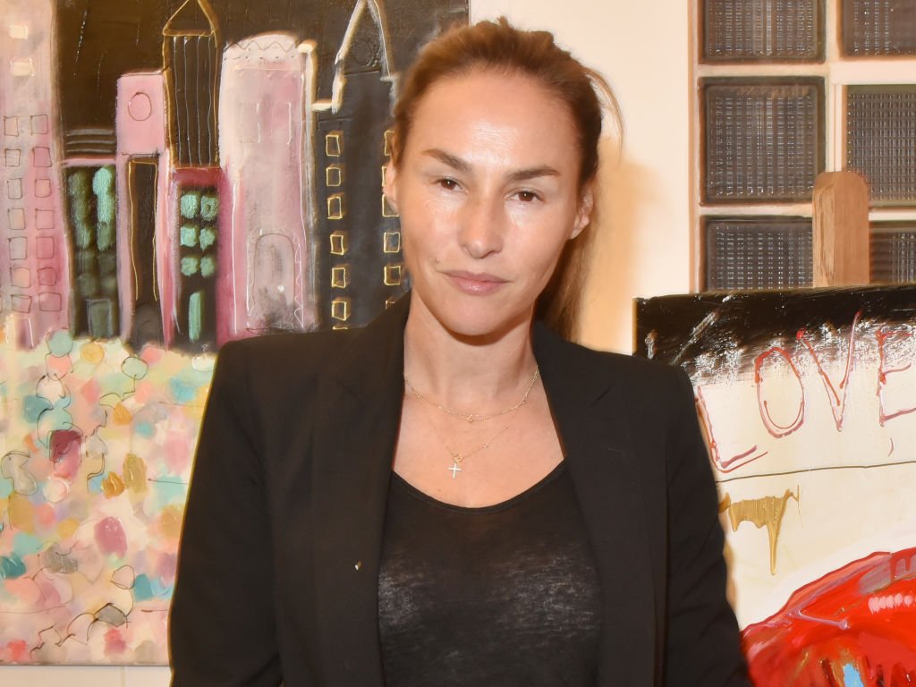 L'actrice Vanessa Demouy assiste à l'exposition Caroline Faindt au Studio Faidherbe le 26 septembre 2018 à Paris, France. | Photo : Getty Images