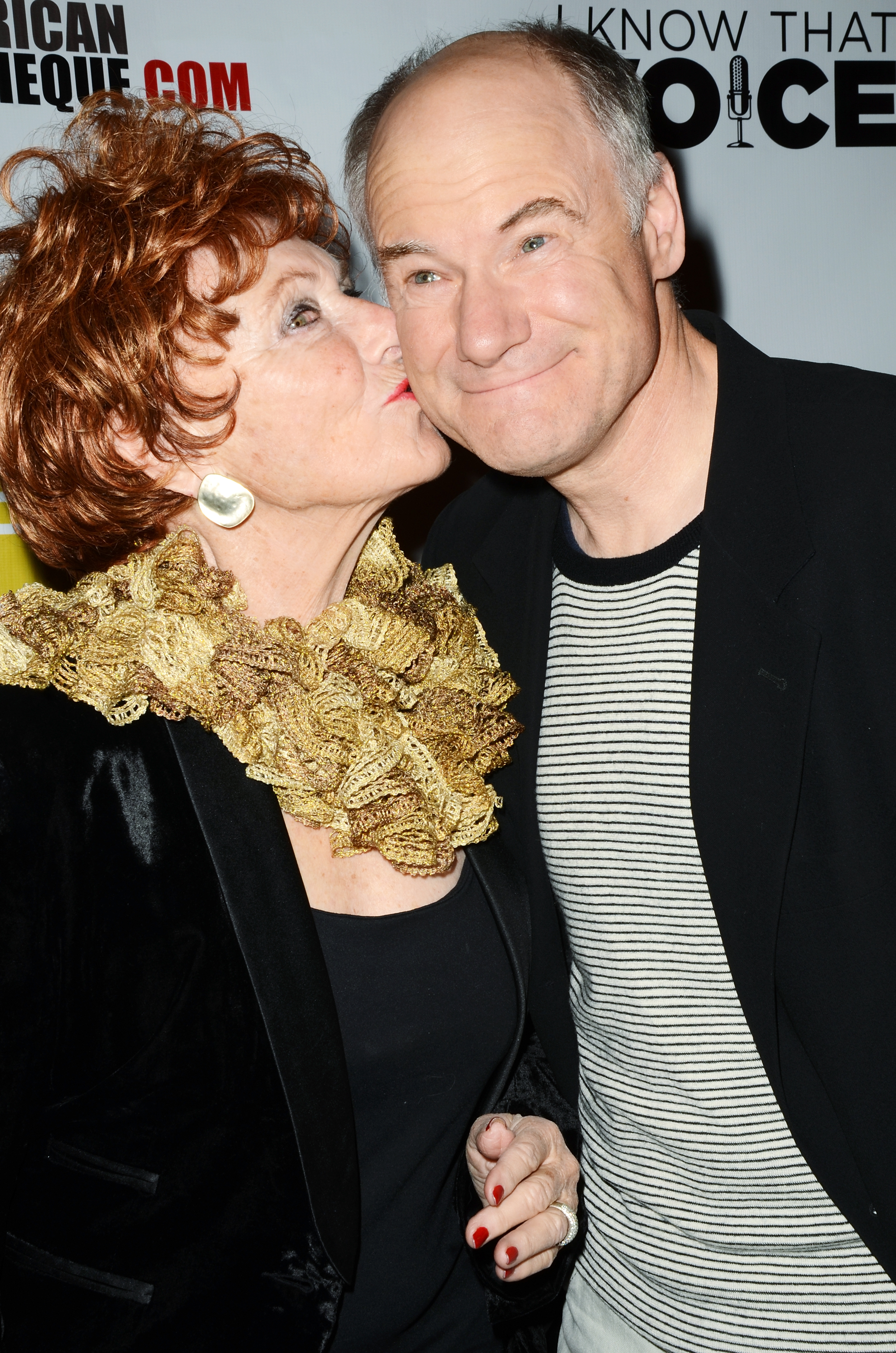 Marion Ross et son fils Jim Meskimen lors de la première à Los Angeles de "I Know That Voice" le 6 novembre 2013 à Hollywood, Californie | Source : Getty Images