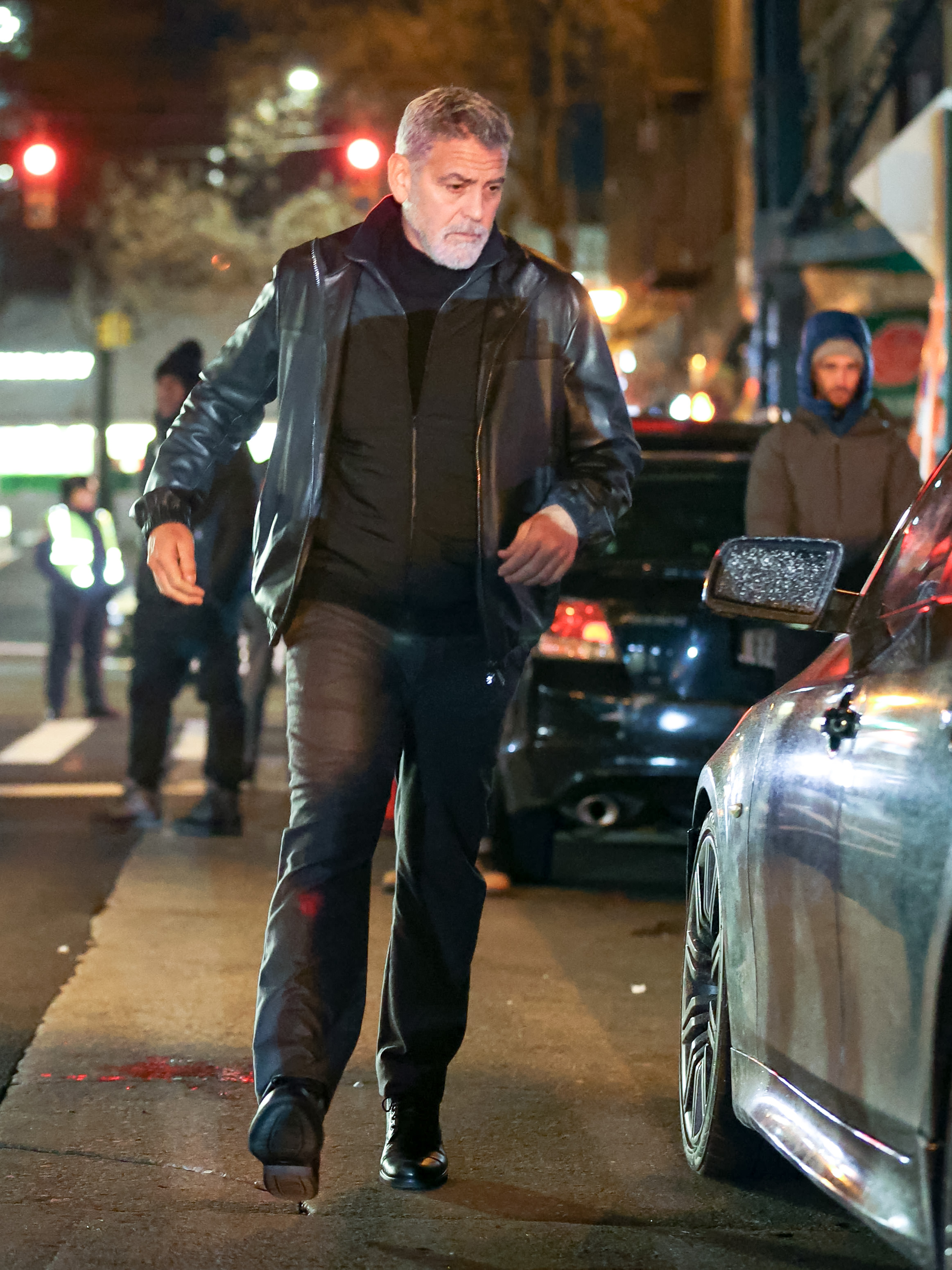 George Clooney sur le plateau de tournage des "Loups" dans le Queens, le 25 janvier 2023, à New York : Getty Images