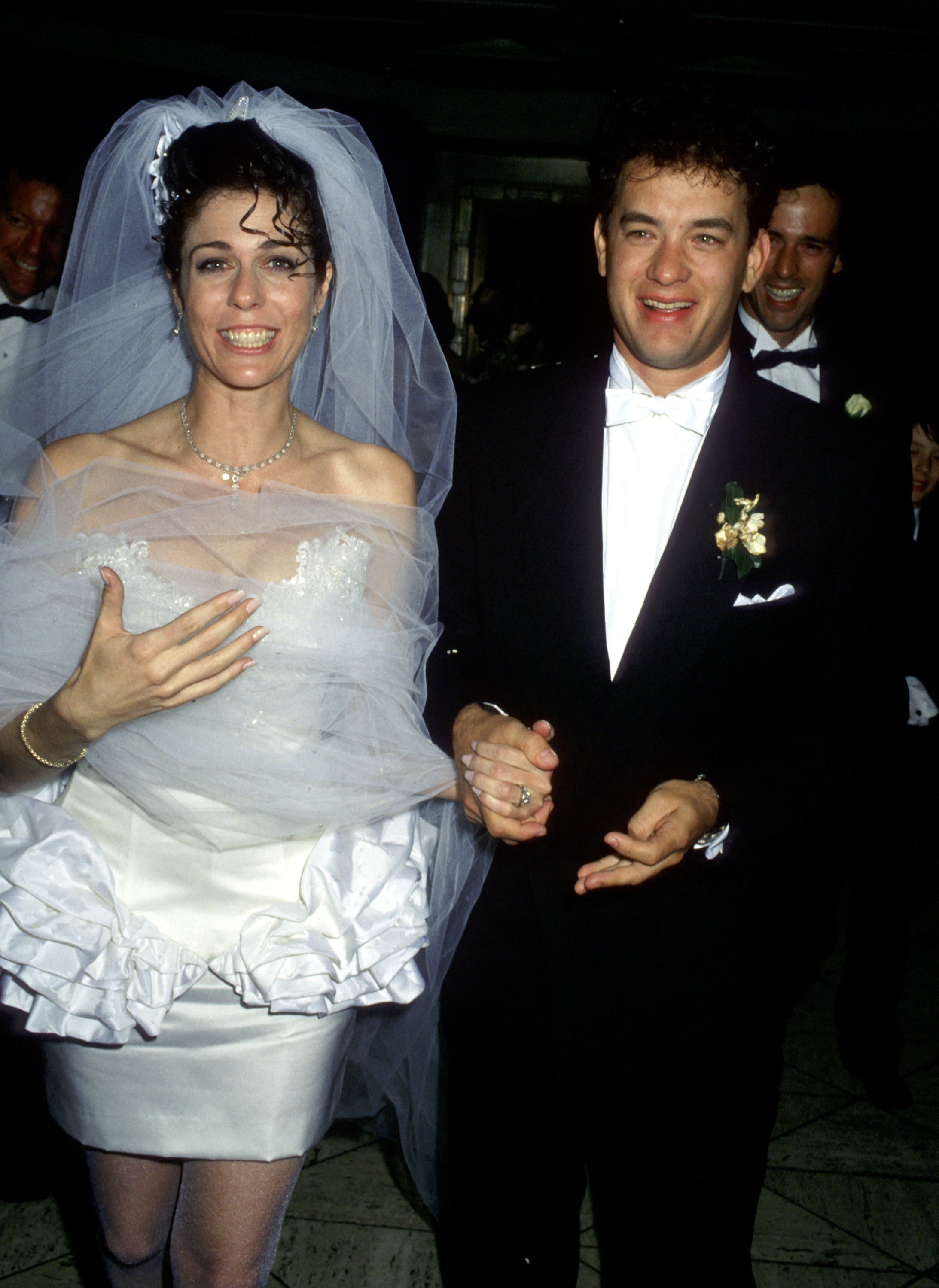Rita Wilson et Tom Hanks lors de leur réception de mariage au Rex's à Los Angeles, Californie | Source : Getty Images