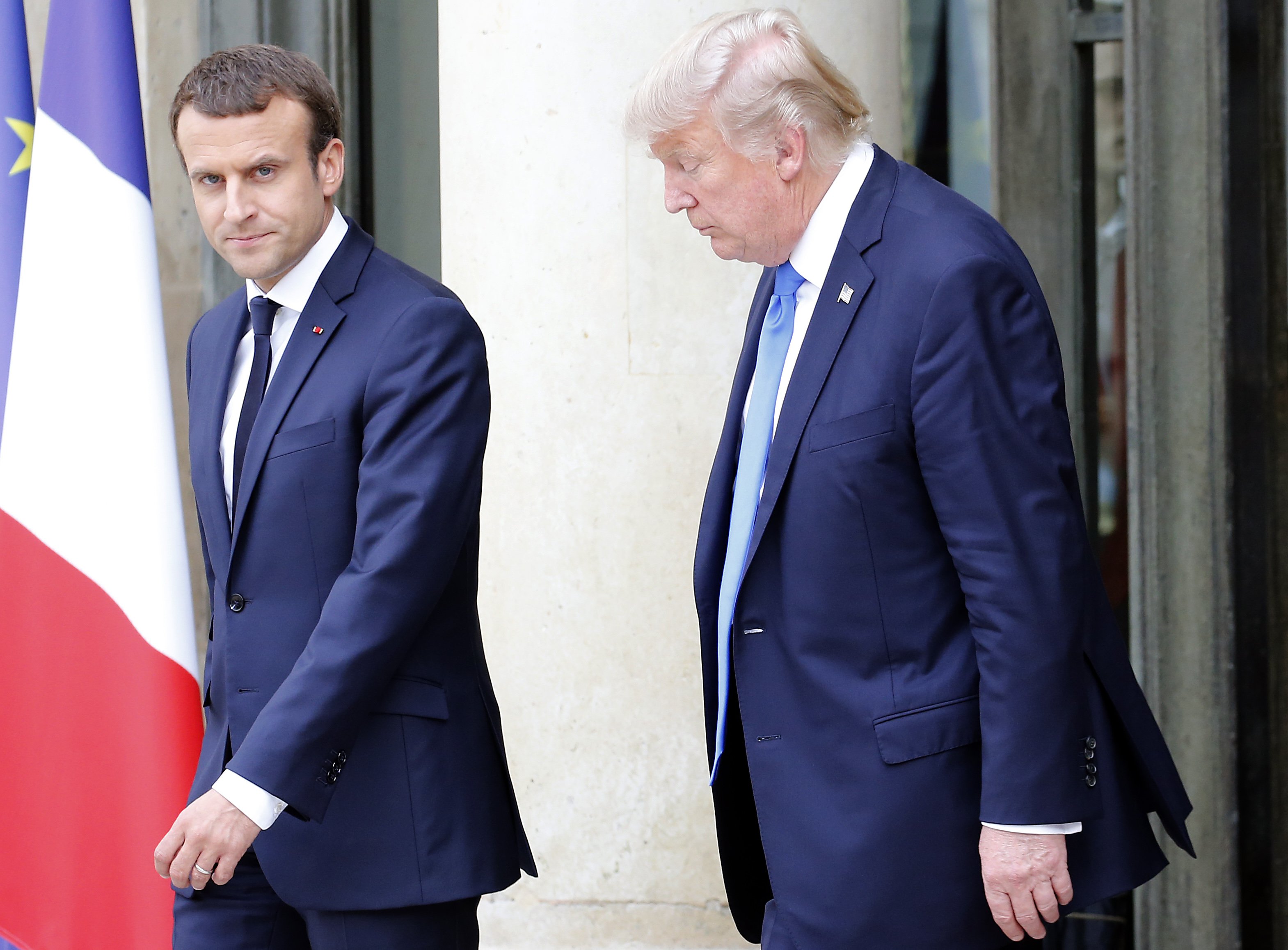 Emmanuel Macron reçoit le président américain Donald Trump au Palais de l'Élysée, le 13 juillet 2017 à Paris, France. | Photo : Getty Images