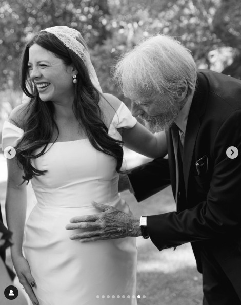 Morgan et Clint Eastwood le jour de son mariage, daté du 18 juin 2024 | Source : Instagram/morganeastwood