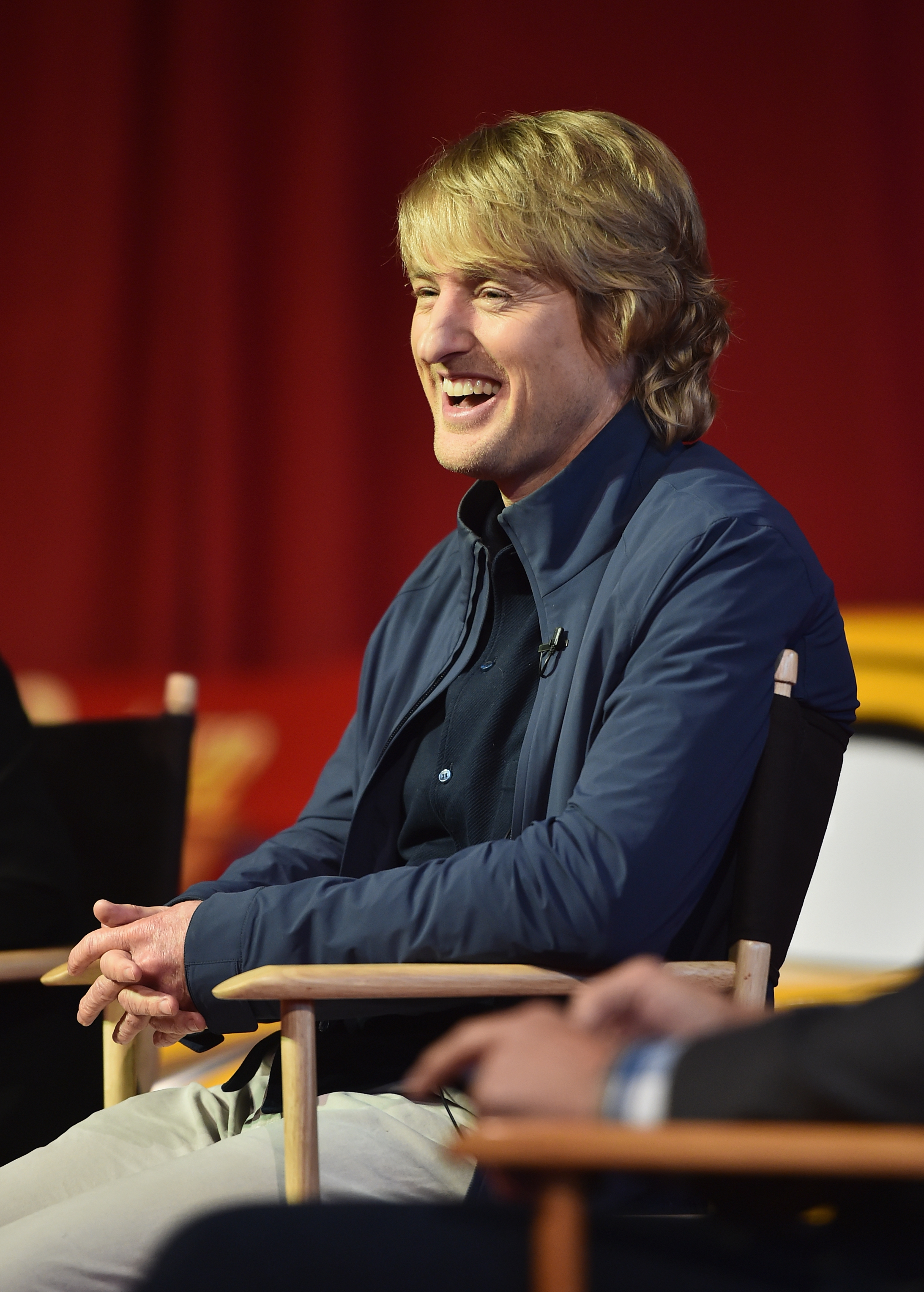 Owen Wilson prend la parole lors de la conférence de presse de "Cars 3" le 10 juin 2017 | Source : Getty Images