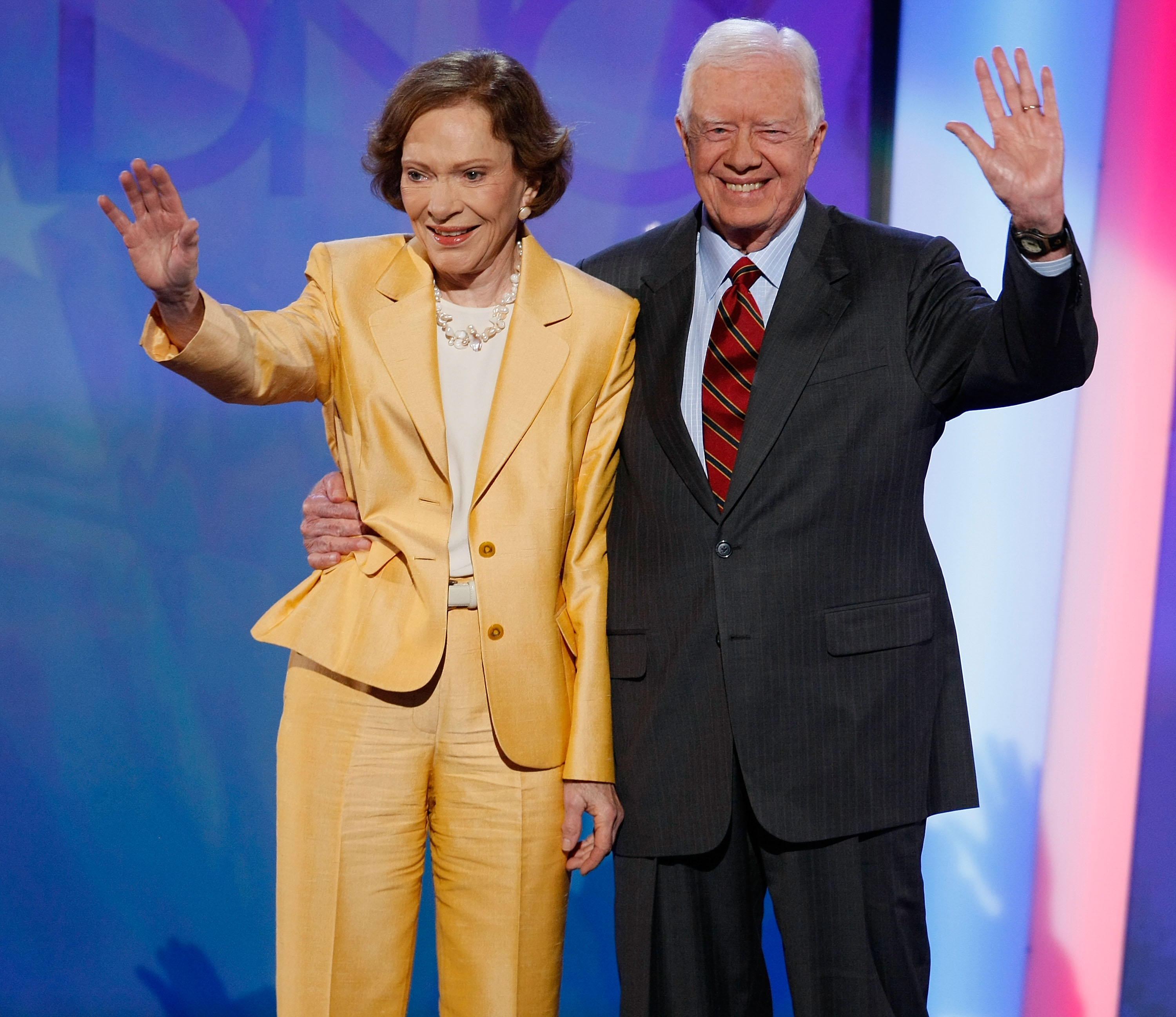 L'ancienne première dame des États-Unis, Rosalynn Carter, et l'ancien président des États-Unis, Jimmy Carter, lors de la convention nationale du parti démocrate à Denver, Colorado, le 25 août 2008 | Source : Getty Images