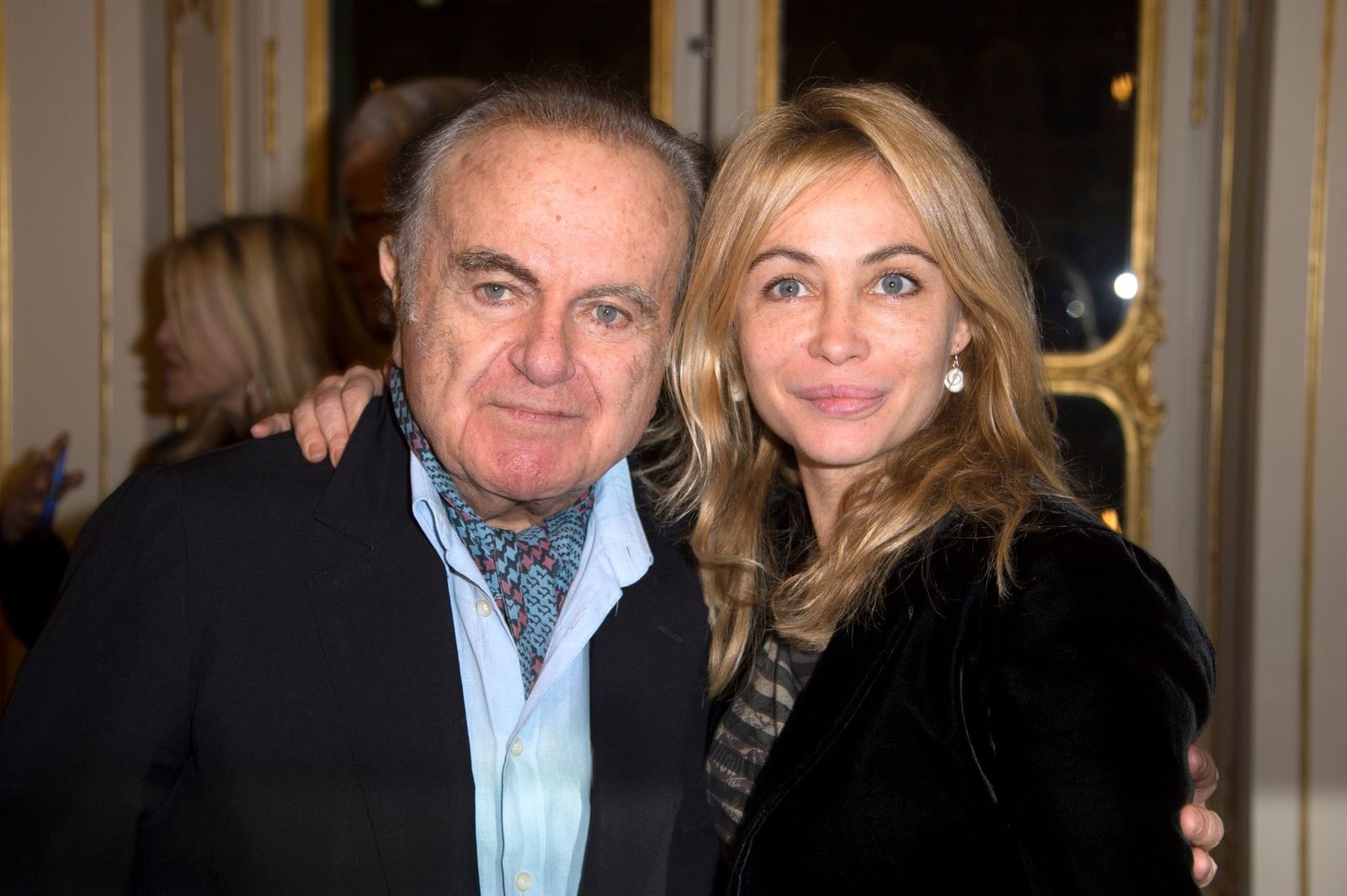 Emmanuelle Béart et son père Guy Béart | Photo : Getty Images