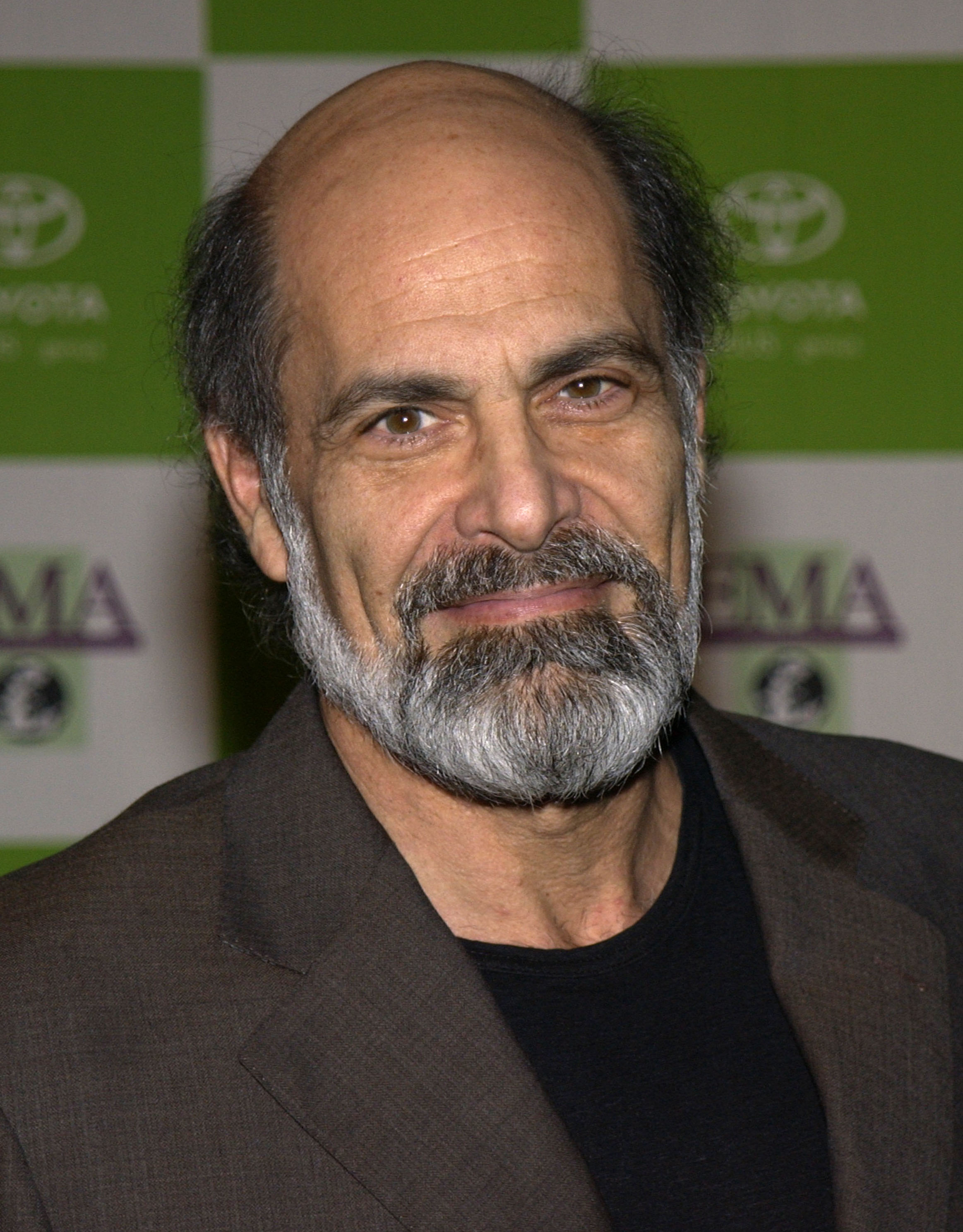 Alan Rachins à la 12e cérémonie annuelle de remise des prix des médias environnementaux à Los Angeles, Californie, le 20 novembre 2002 | Source : Getty Images