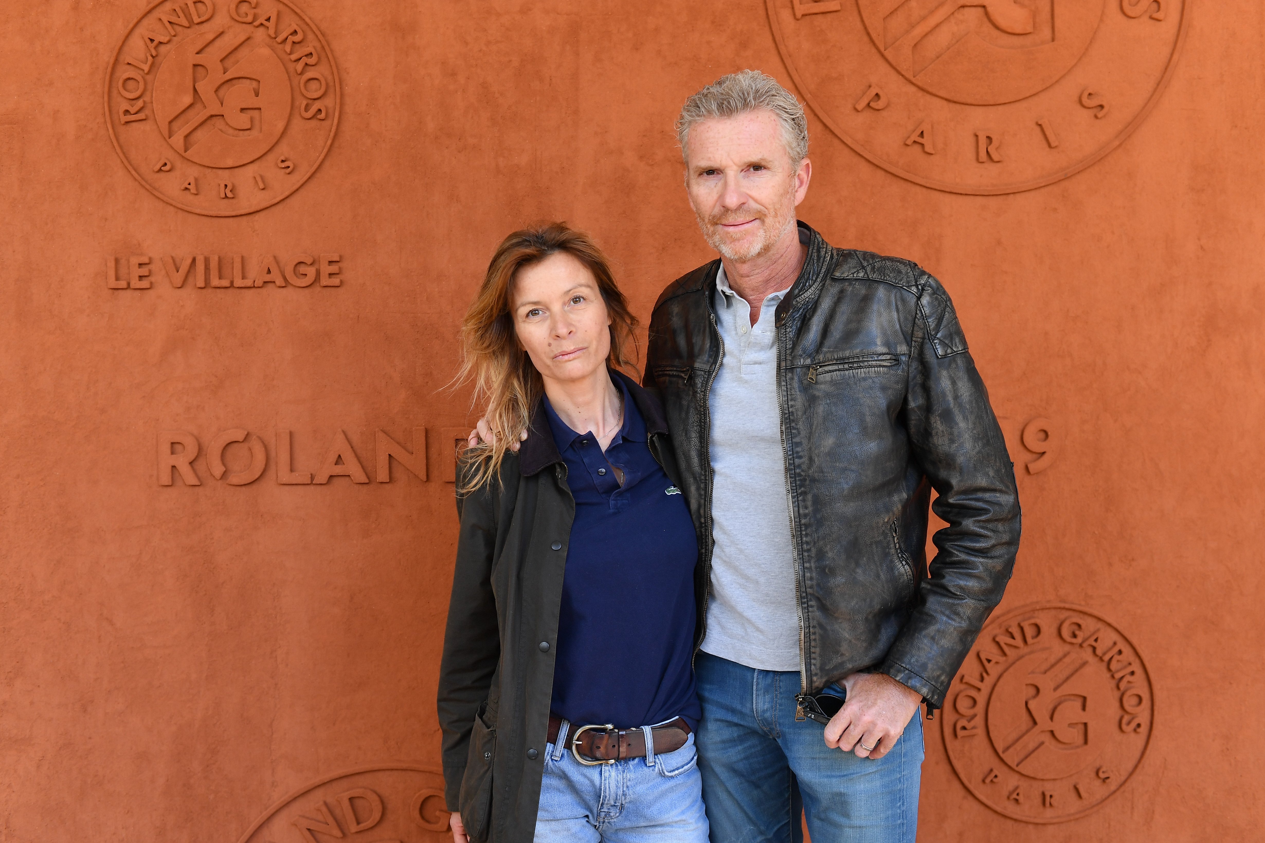 Le présentateur de télévision Denis Brogniart et son épouse Hortense assistent aux Internationaux de tennis de France 2019 - Douzième journée à Roland Garros, le 06 juin 2019 à Paris, en France. | Source : Getty Images